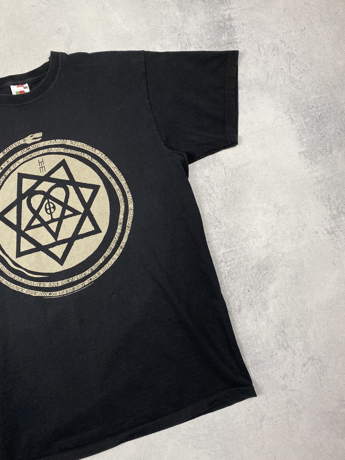 Band Tees × Vintage 2013 HIM Goth Metal Heartagram Tour Tee Y2K Size US L / EU 52-54 / 3 - 4 Thumbnail