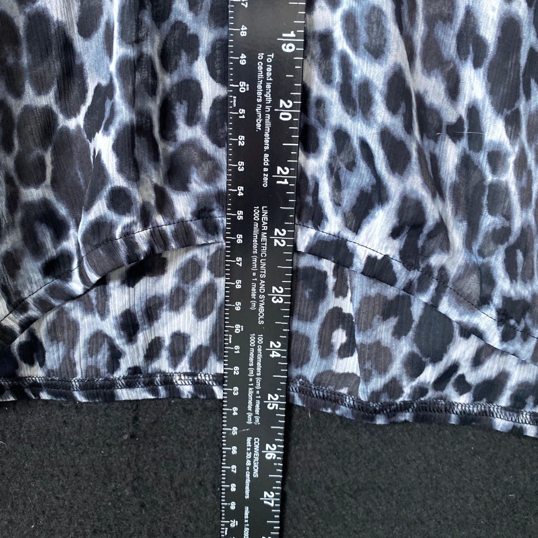 Express Express Blouse Womens Multicolored Animal Print Button 3/4 Sleeve Sheer Large Size L / US 10 / IT 46 - 7 Thumbnail