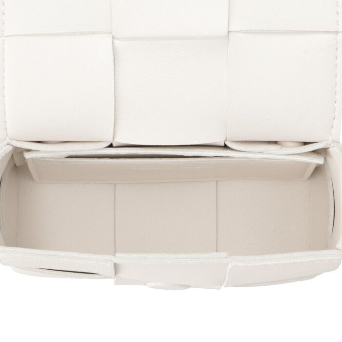 Bottega Veneta o1n1vont1224 Size: OS / Candy Cassette Bag in White Size ONE SIZE - 5 Thumbnail