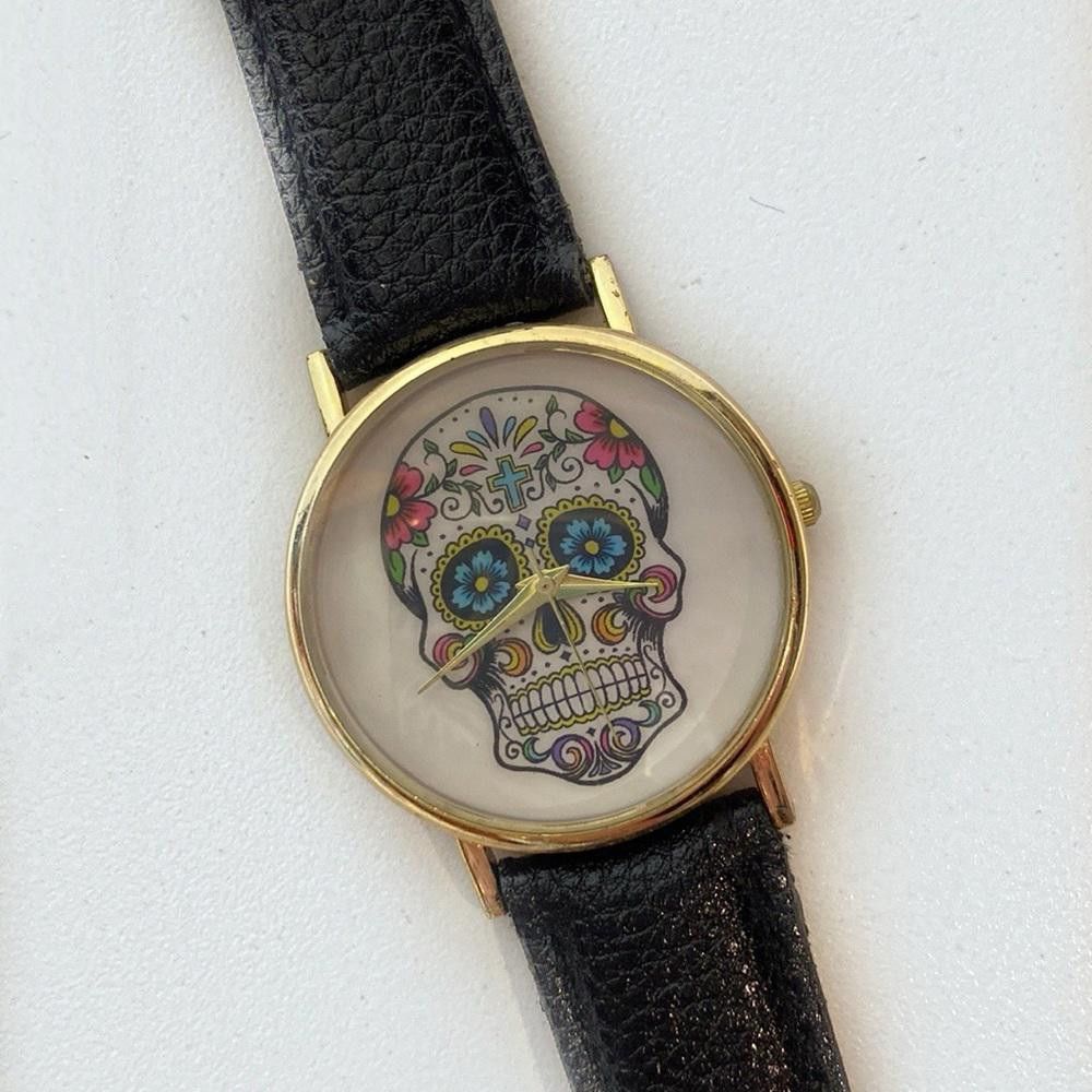 Designer NWOT Faux Leather Sugar Skull Watch Size ONE SIZE - 1 Thumbnail