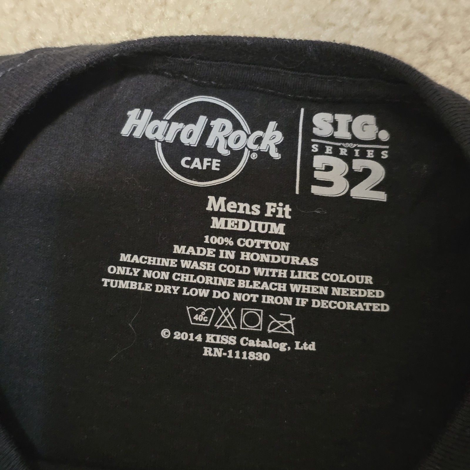 Hard Rock Cafe Hard Rock Cafe x KISS Signature Amsterdam T-Shirt NWT 2014 Size US M / EU 48-50 / 2 - 5 Thumbnail