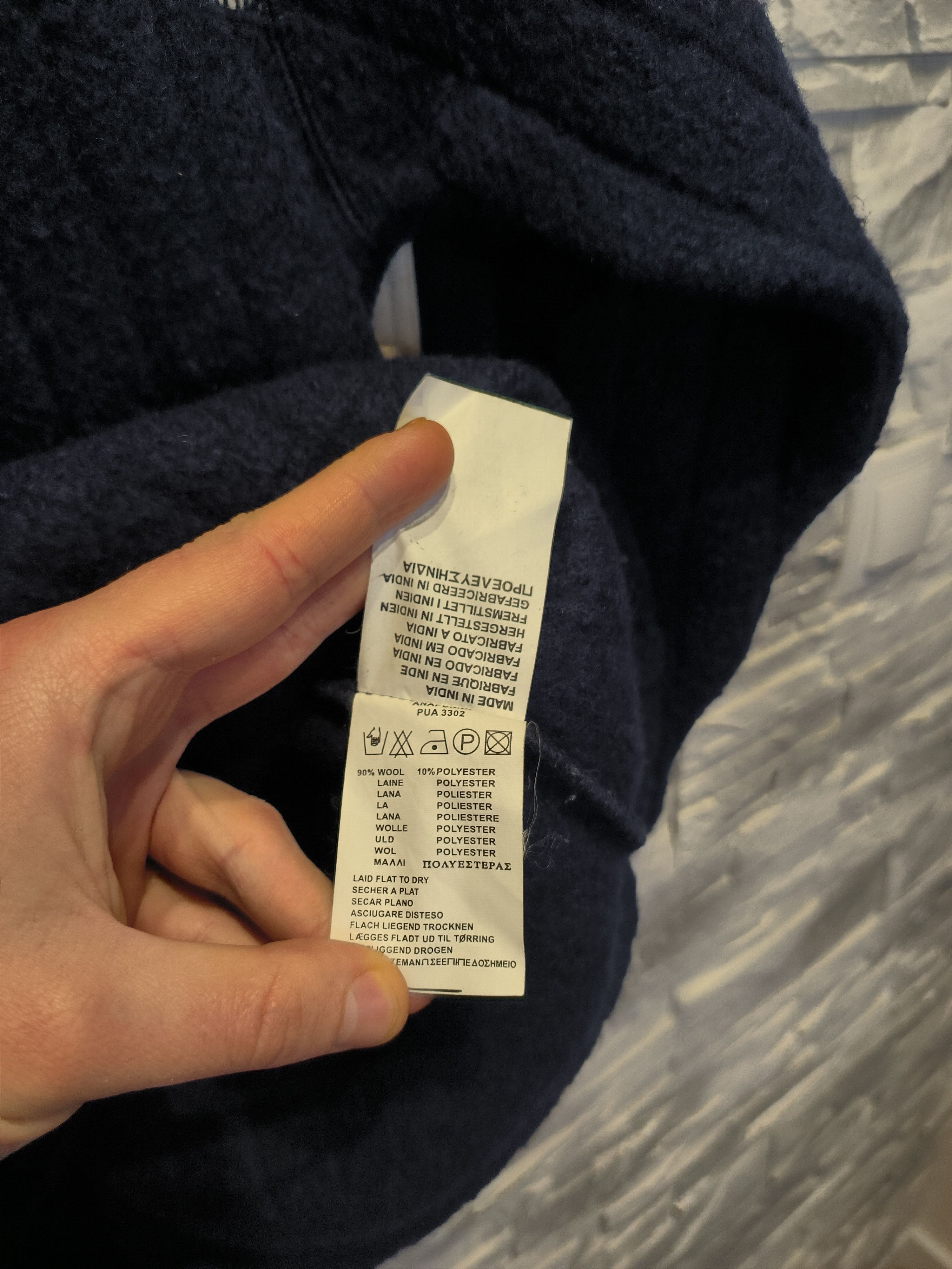 Quiksilver × Vintage Vintage Quiksilver Wool Knitwear Sweater V Neck Logo Size US S / EU 44-46 / 1 - 6 Thumbnail