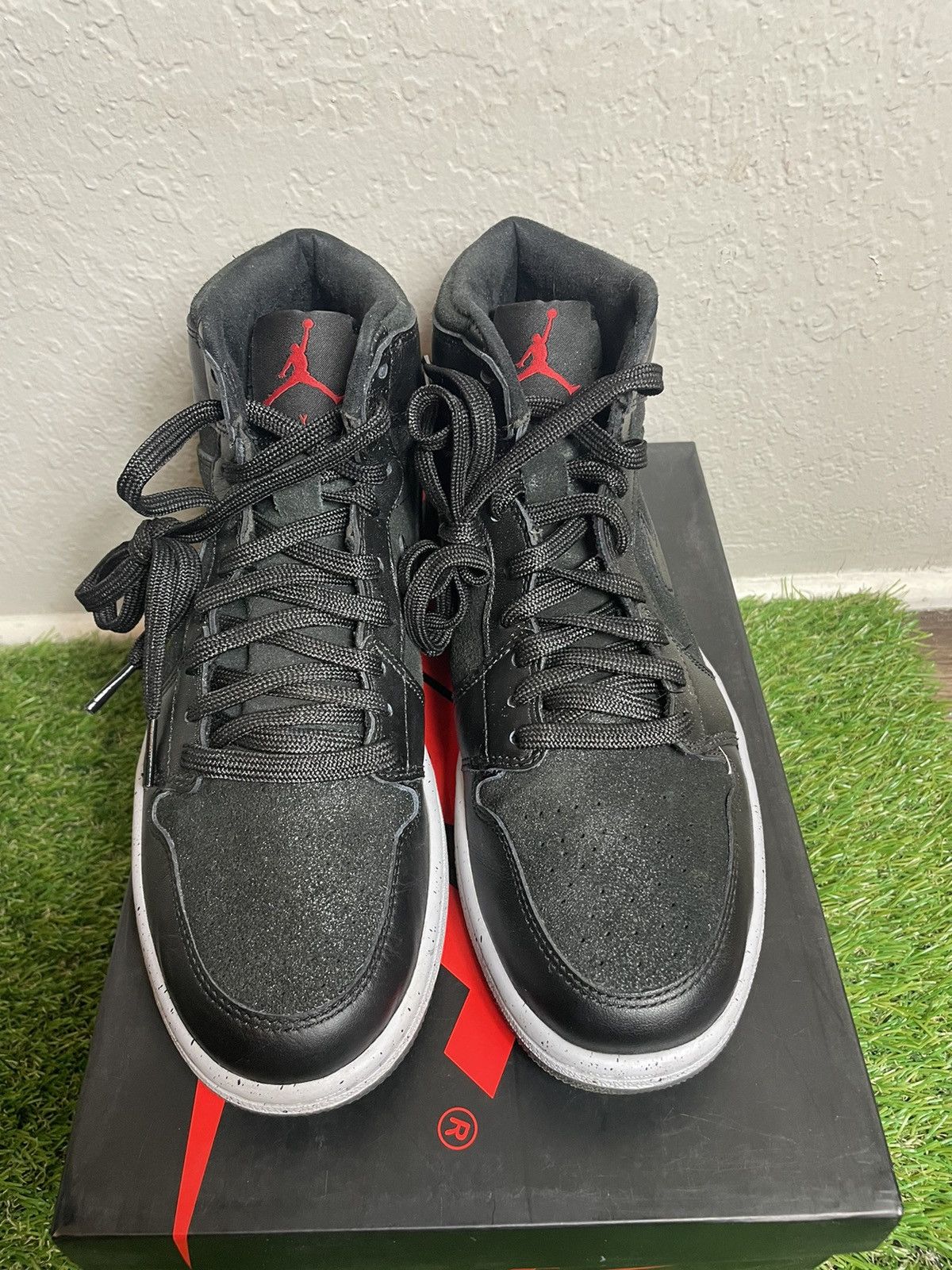 Nike AIR JORDAN 1 RETRO HIGH NYC 23NY BLACK 715060-002 Men 8 Size US 8 / EU 41 - 1 Thumbnail