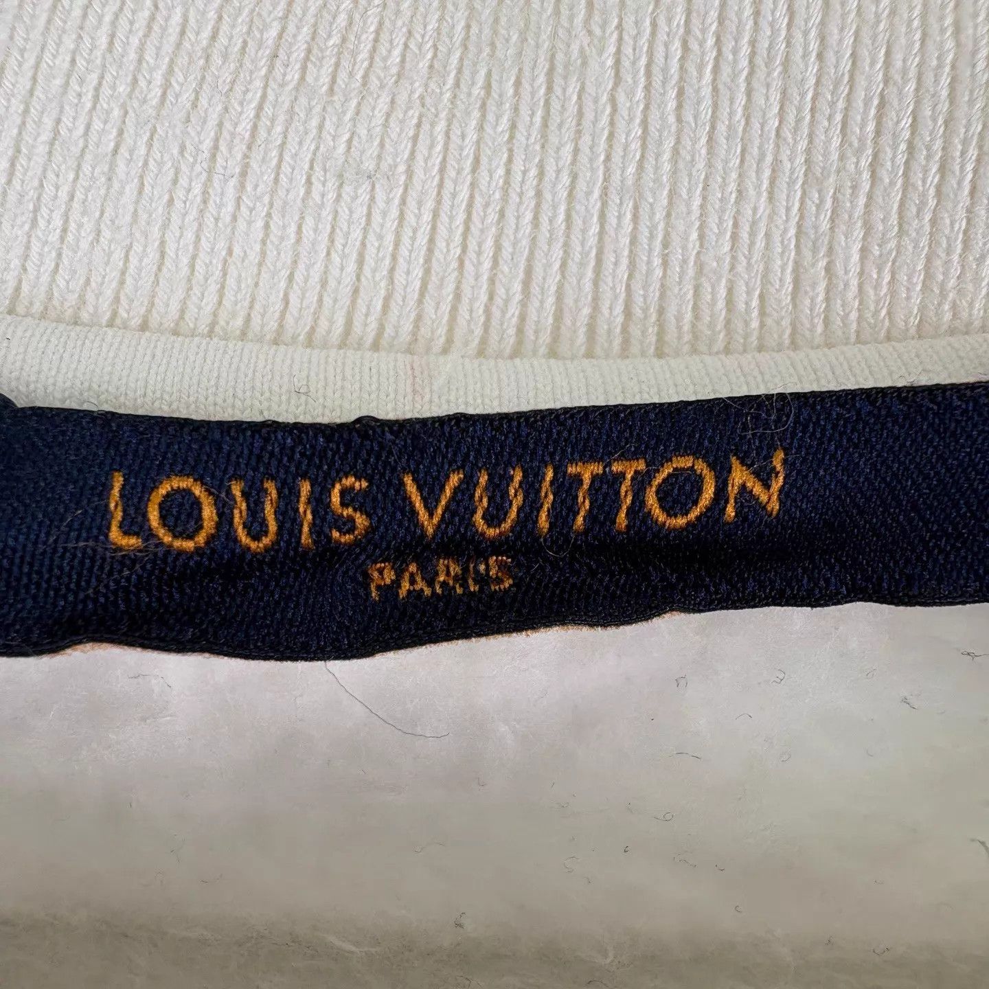 Louis Vuitton LV White Floral Embroidered Colorblock Sweatshirt M Size US M / EU 48-50 / 2 - 5 Thumbnail