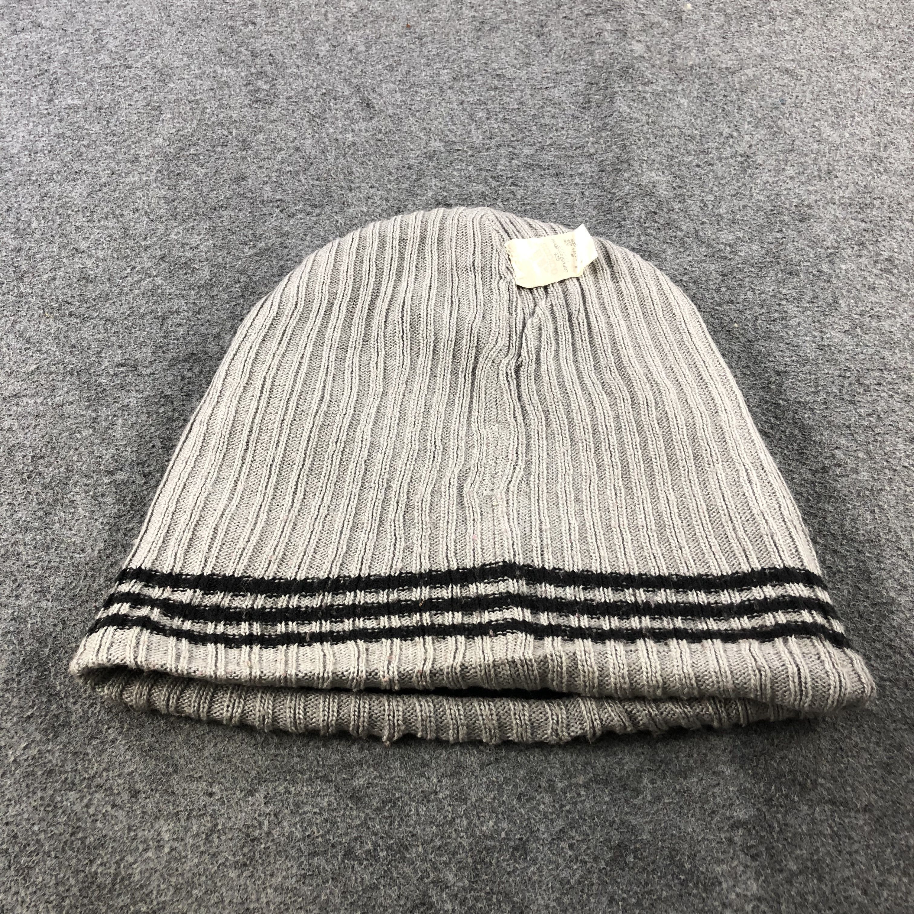 Vintage Adidas Reversible Beanie Snowcap Snow Hat B225 Size ONE SIZE - 6 Thumbnail