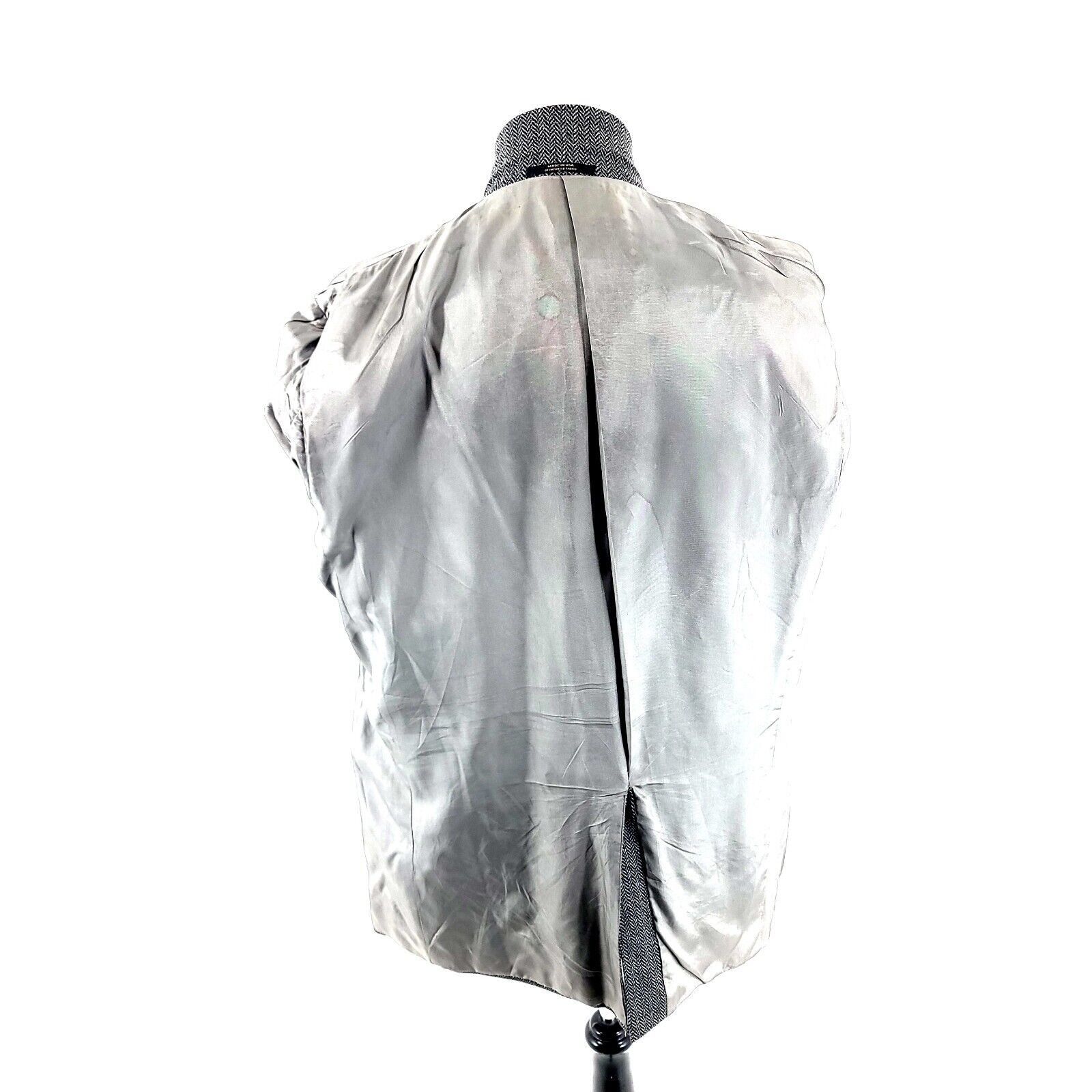 Hart Schaffner Marx Hart Schaffner Marx Tweed Wool 2 Button Sport Coat 44R Gray Size 44R - 11 Thumbnail