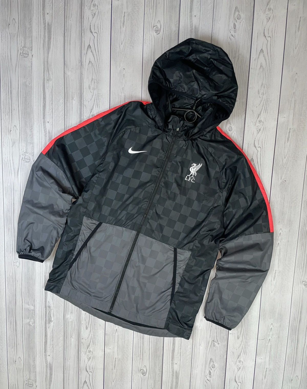 Nike Vintage nike Liverpool jacket size L logo swoosh rare Size US L / EU 52-54 / 3 - 1 Thumbnail