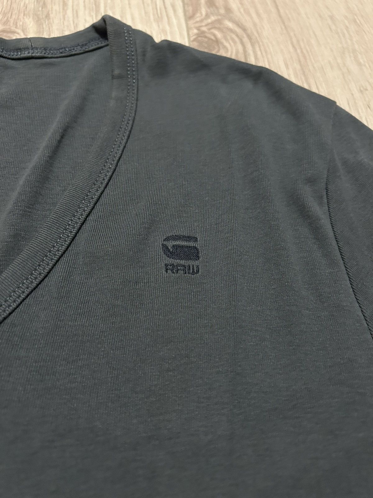 G-Star G-Star Raw basic v neck slim tee Size US M / EU 48-50 / 2 - 3 Thumbnail