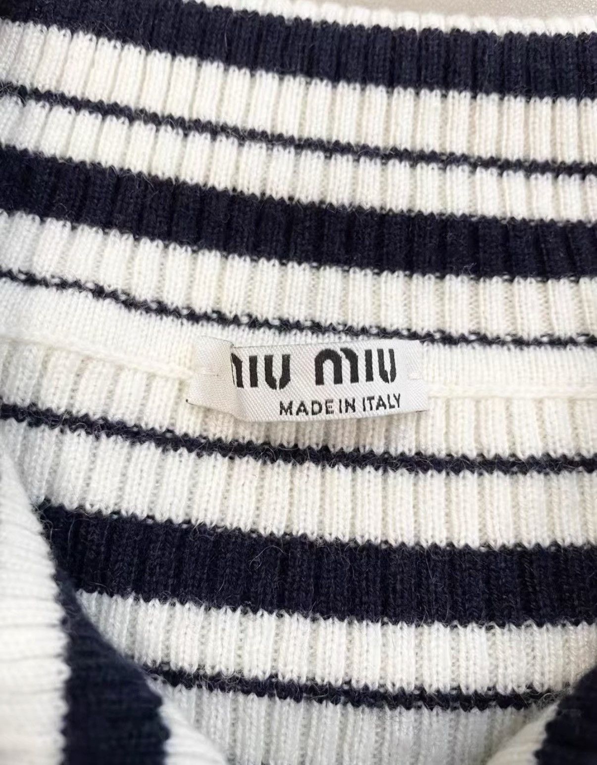 Miu Miu Miu Miu Striped Cashmere Cropped Knit Sweater J33 Size S / US 4 / IT 40 - 4 Thumbnail