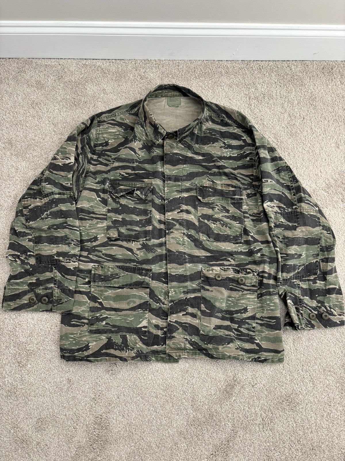 Vintage Vintage Tiger Camo Military Jacket Size US XL / EU 56 / 4 - 1 Thumbnail
