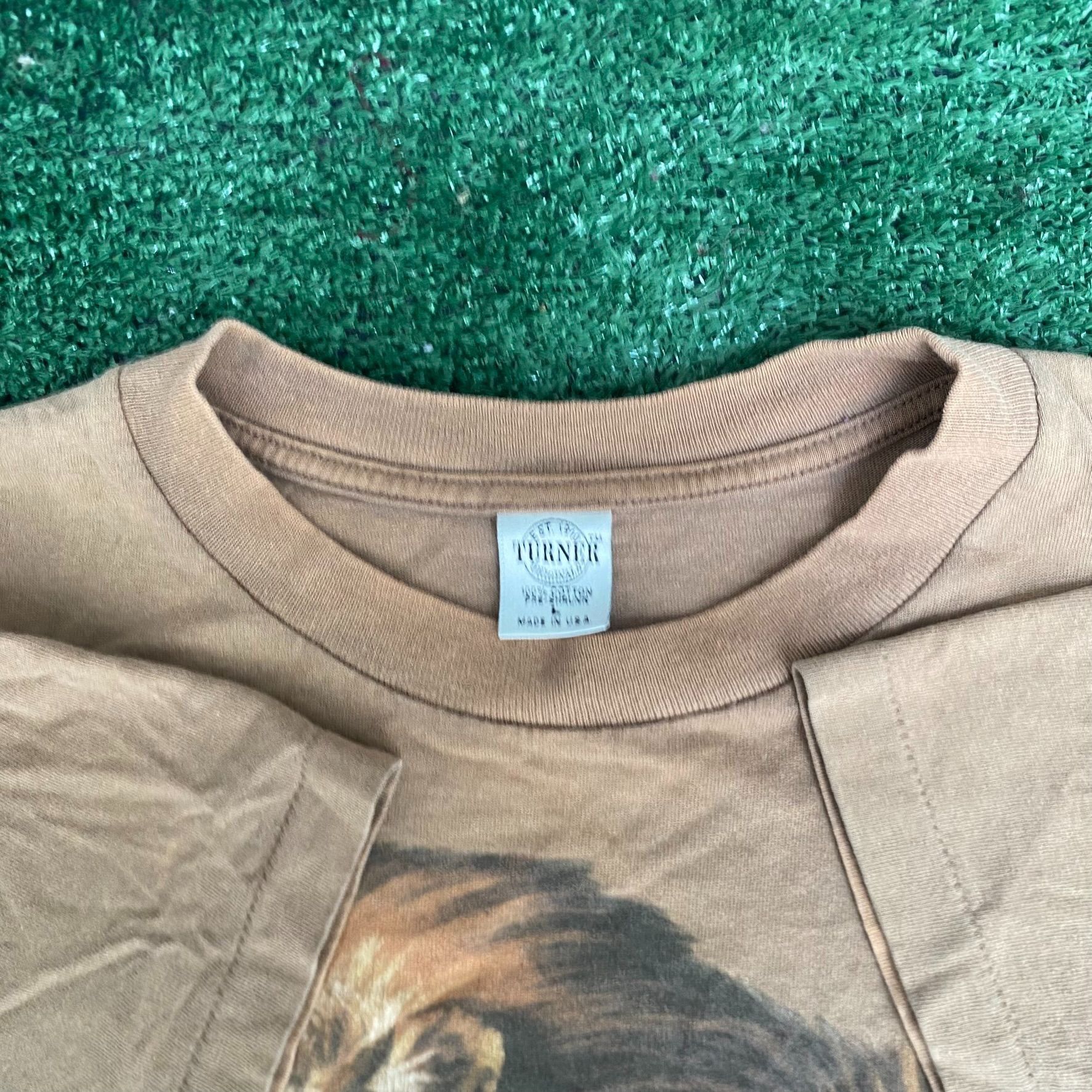 Vintage Vintage 90s Lions Nature Shirt Earth Animal Artwork Tan Tee Size US L / EU 52-54 / 3 - 4 Thumbnail