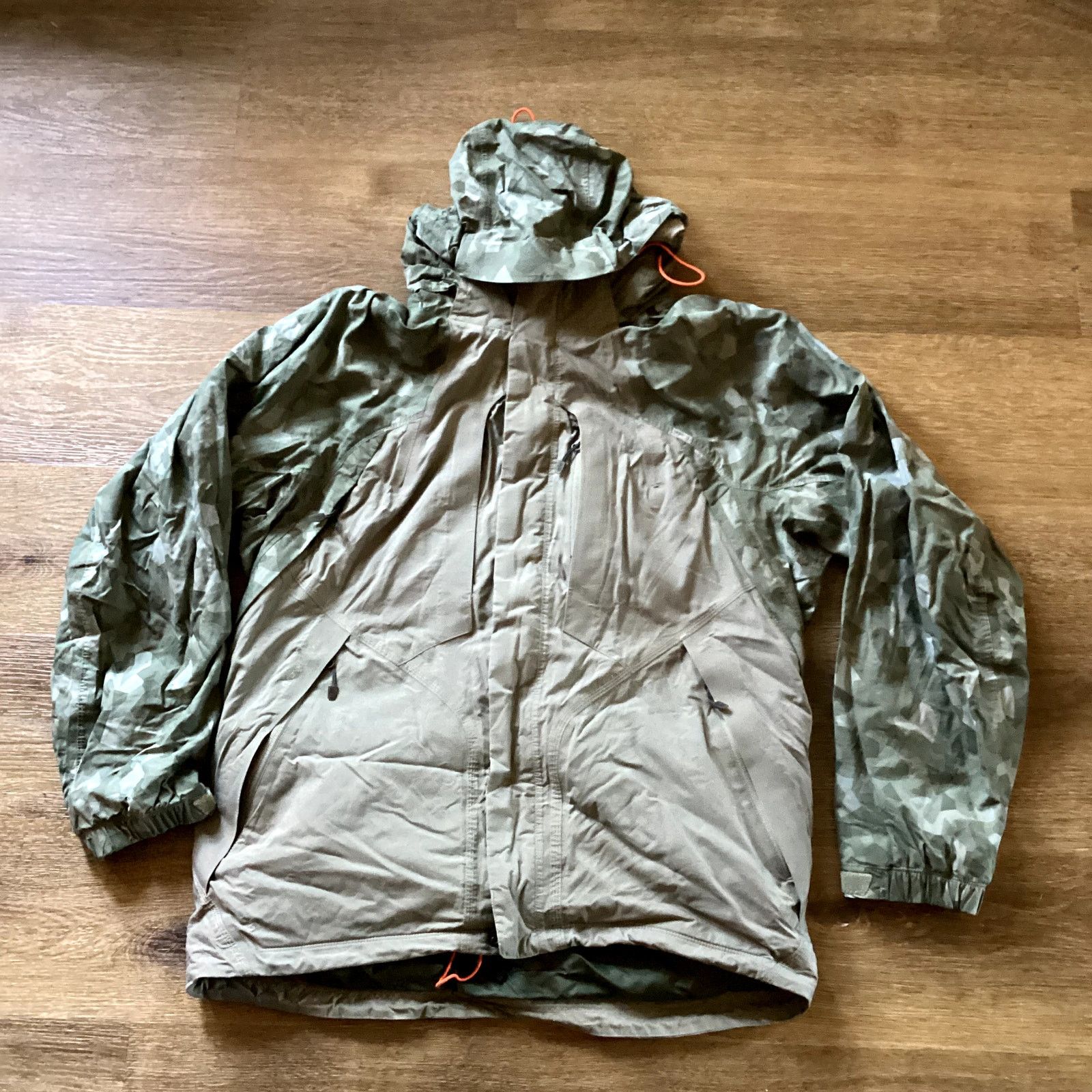 Nike ACG Nike ACG Jacket Size US L / EU 52-54 / 3 - 1 Thumbnail
