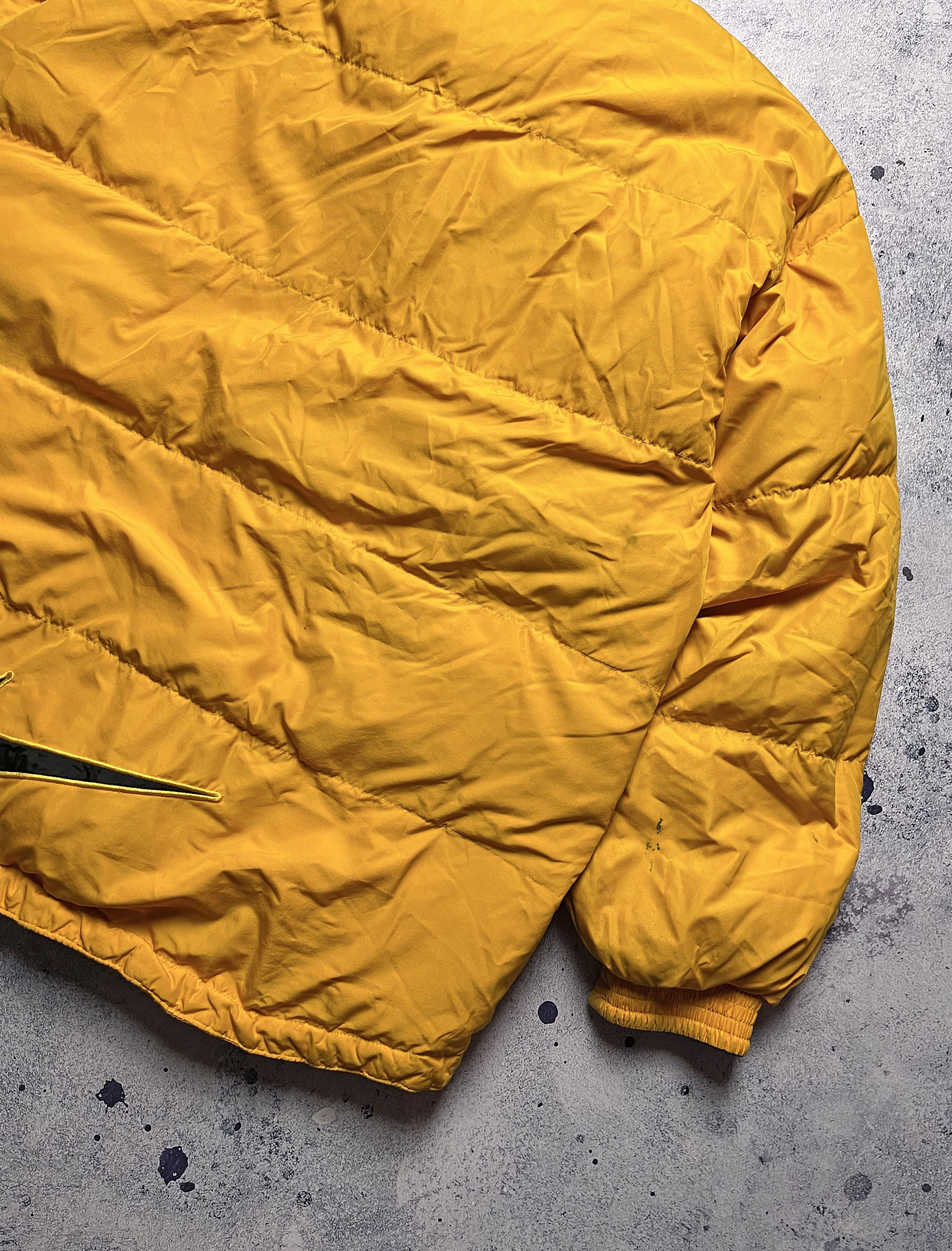 Nike Nike 90's Vintage Big Logo Light Puffer Jacket Gorpcore Size US L / EU 52-54 / 3 - 11 Thumbnail