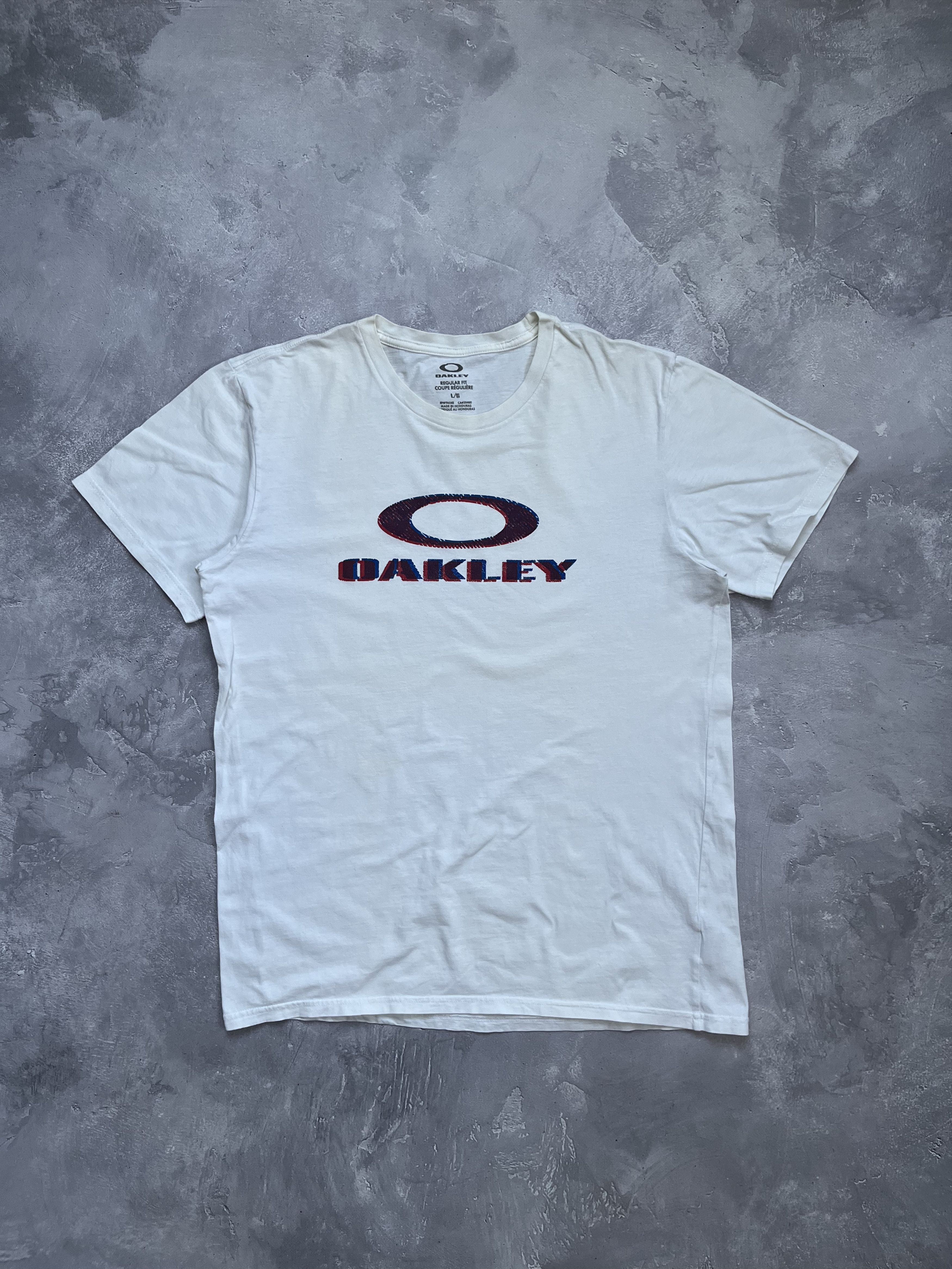 Oakley Oakley 3D Logo White Logo T-Shirt Regular Fit Size Large Size US L / EU 52-54 / 3 - 1 Thumbnail