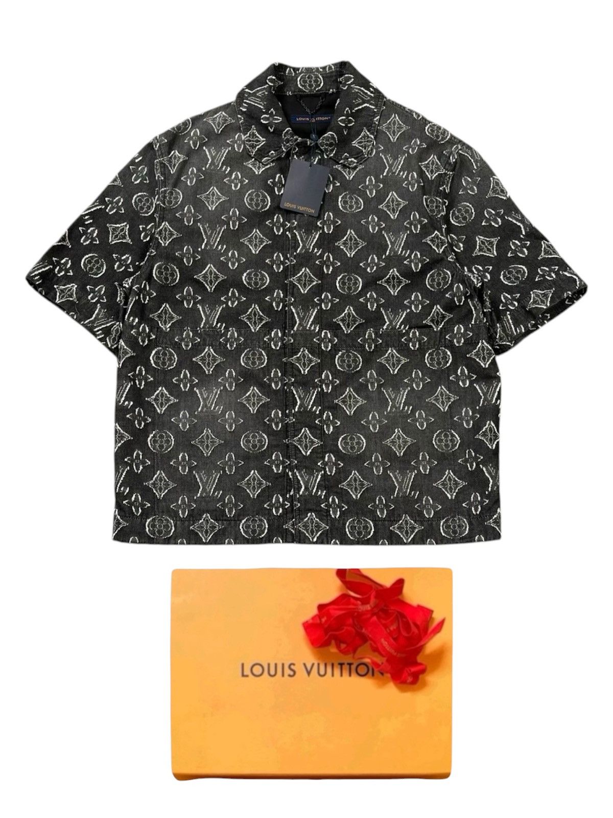 Louis Vuitton Louis Vuitton L Black Monogram Short Sleeves Denim Shirt Size US L / EU 52-54 / 3 - 1 Thumbnail