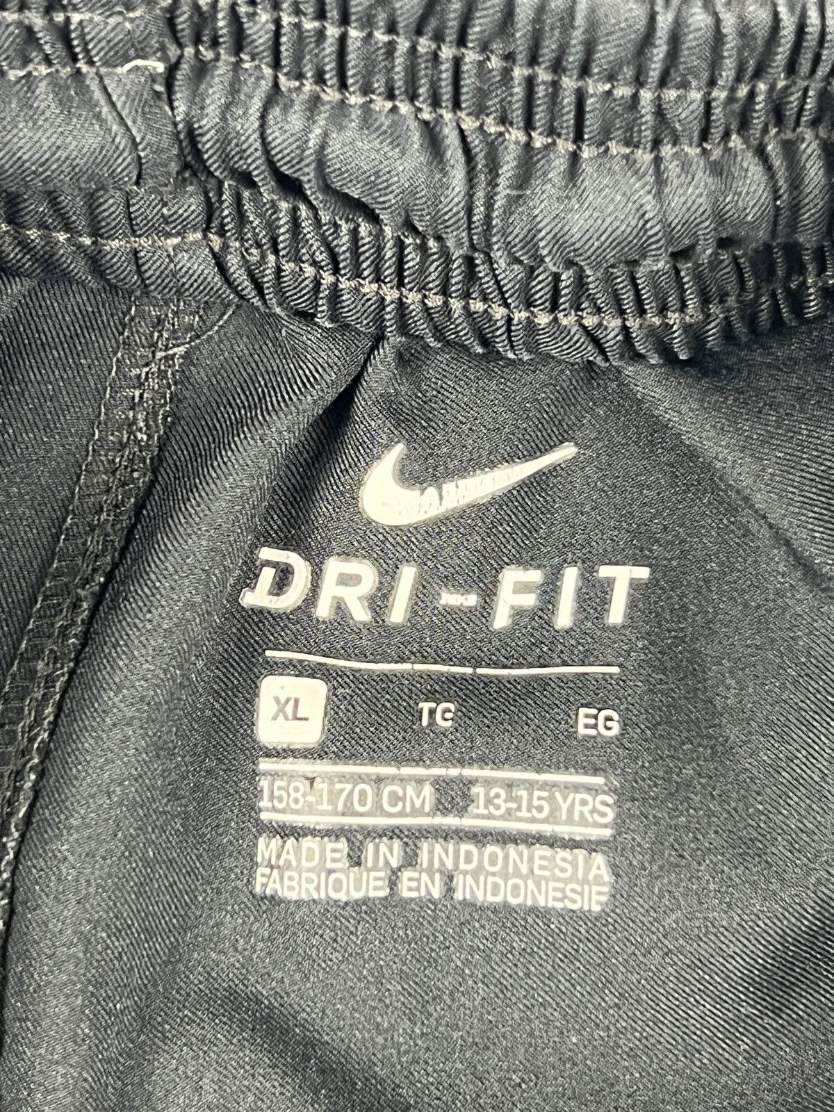 Nike 2016/2017 Away Nike Manchester City Soccer Football Shorts Size US 29 - 6 Thumbnail