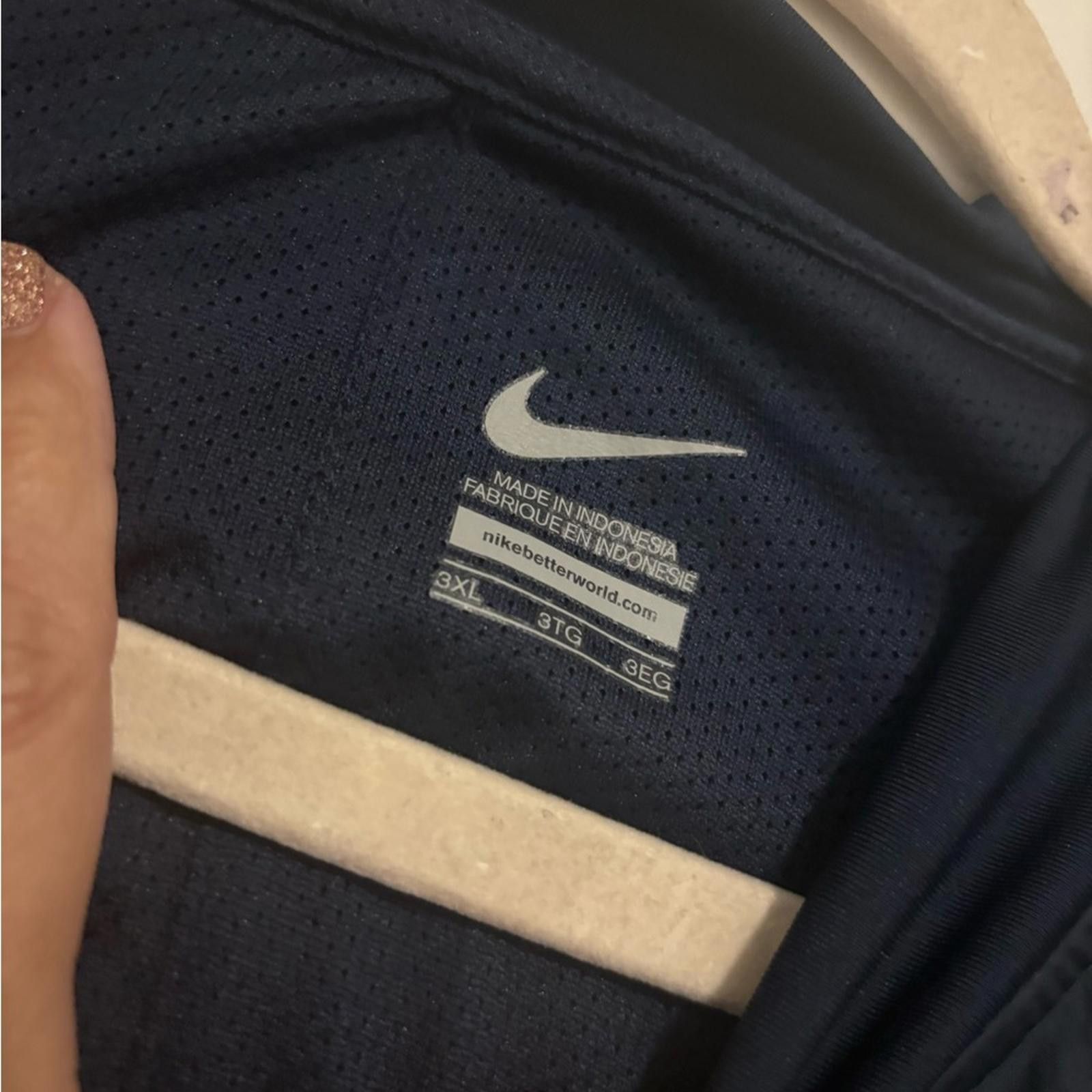 Nike Nike Men's Dark Blue and Red Jersey Size US XXL / EU 58 / 5 - 2 Thumbnail