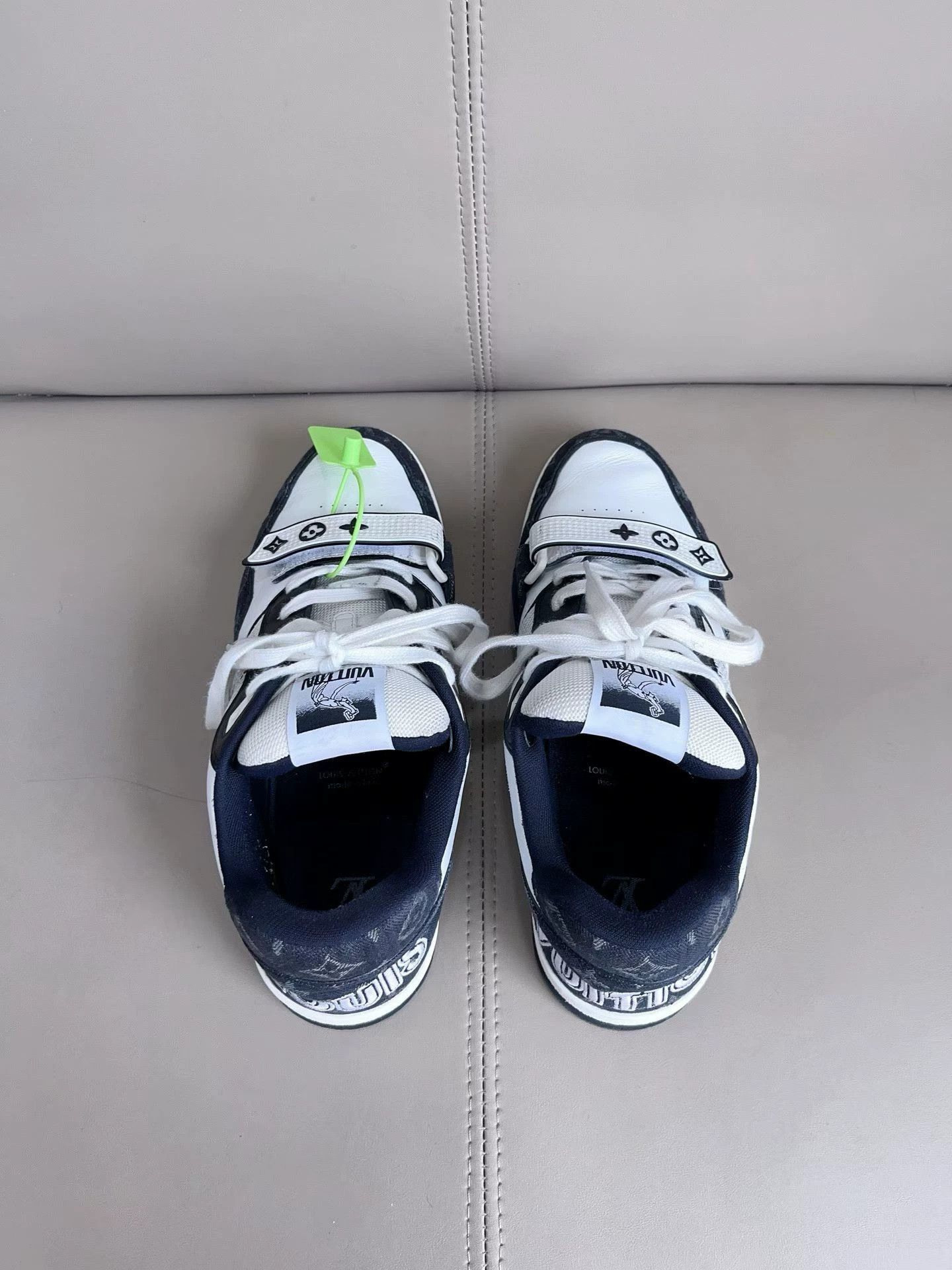 Louis Vuitton Louis Vuitton LV Trainer Black/White Velcro 44 EU - ond. Size US 11 / EU 44 - 4 Thumbnail