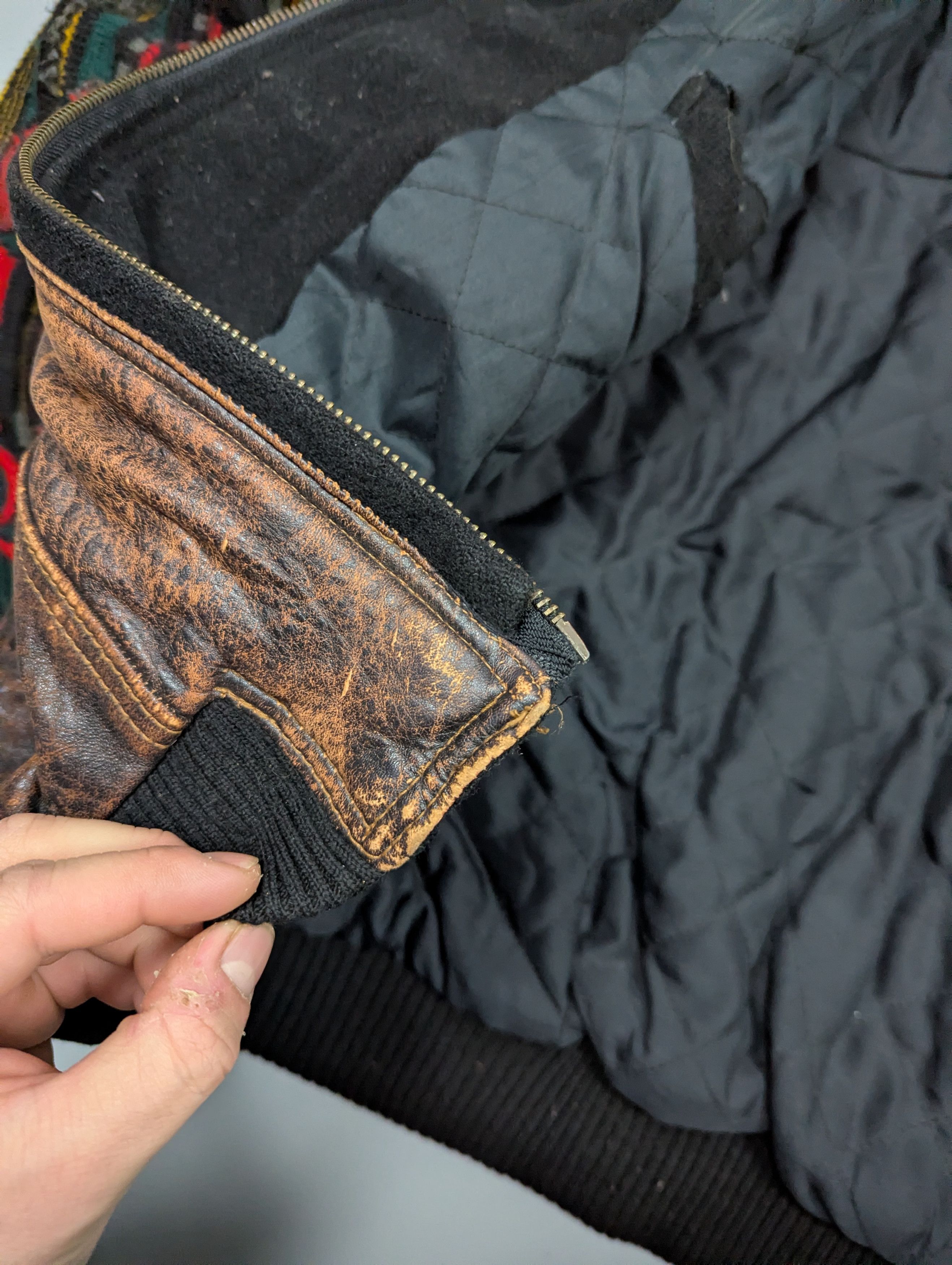Vintage Roger Springfield Vintage 80s Leather×Knit Patchwork Bombe Size US L / EU 52-54 / 3 - 12 Thumbnail