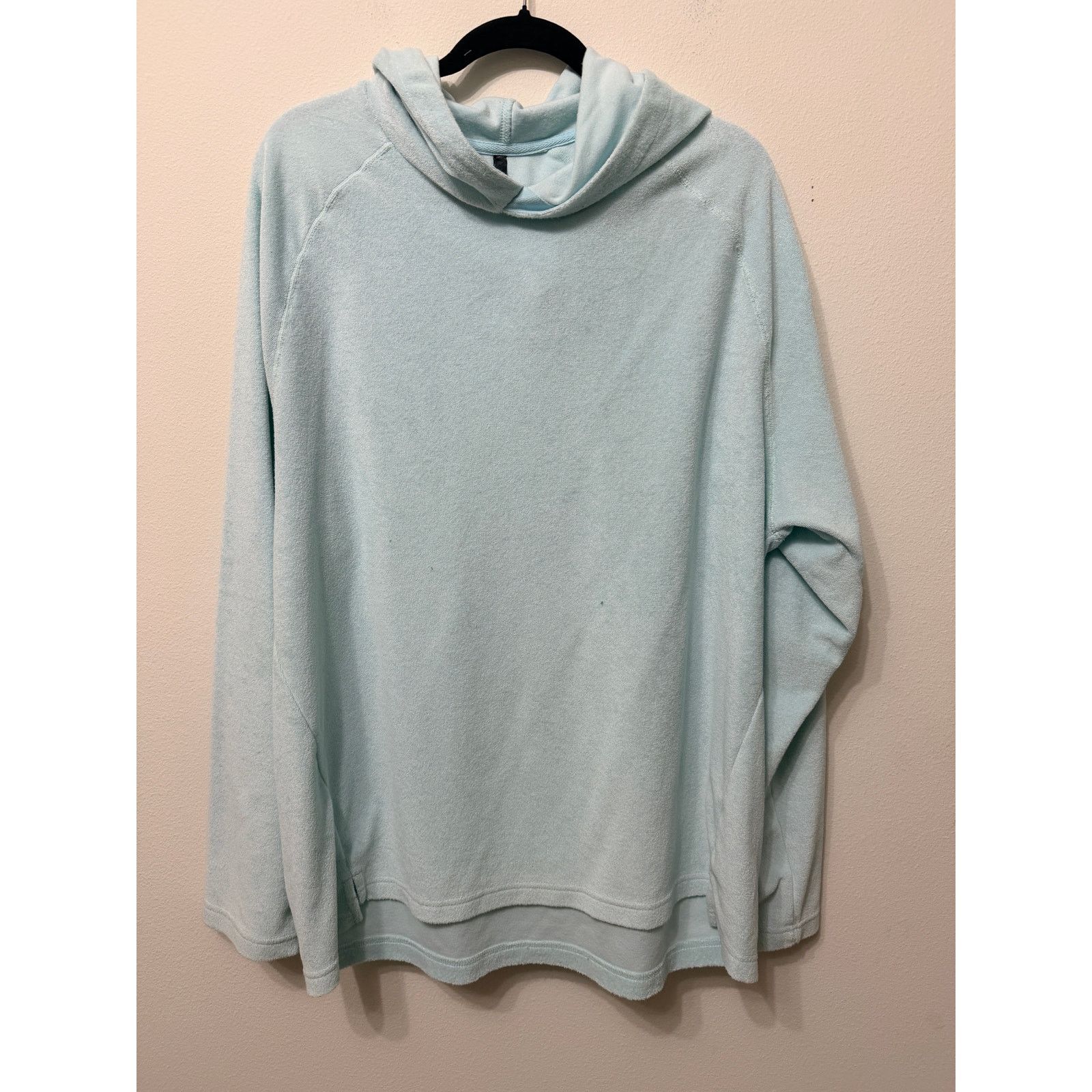 Fabletics Preloved Fabletics Men's Lightweight Terry Hoodie Sz XL Size US XL / EU 56 / 4 - 1 Thumbnail