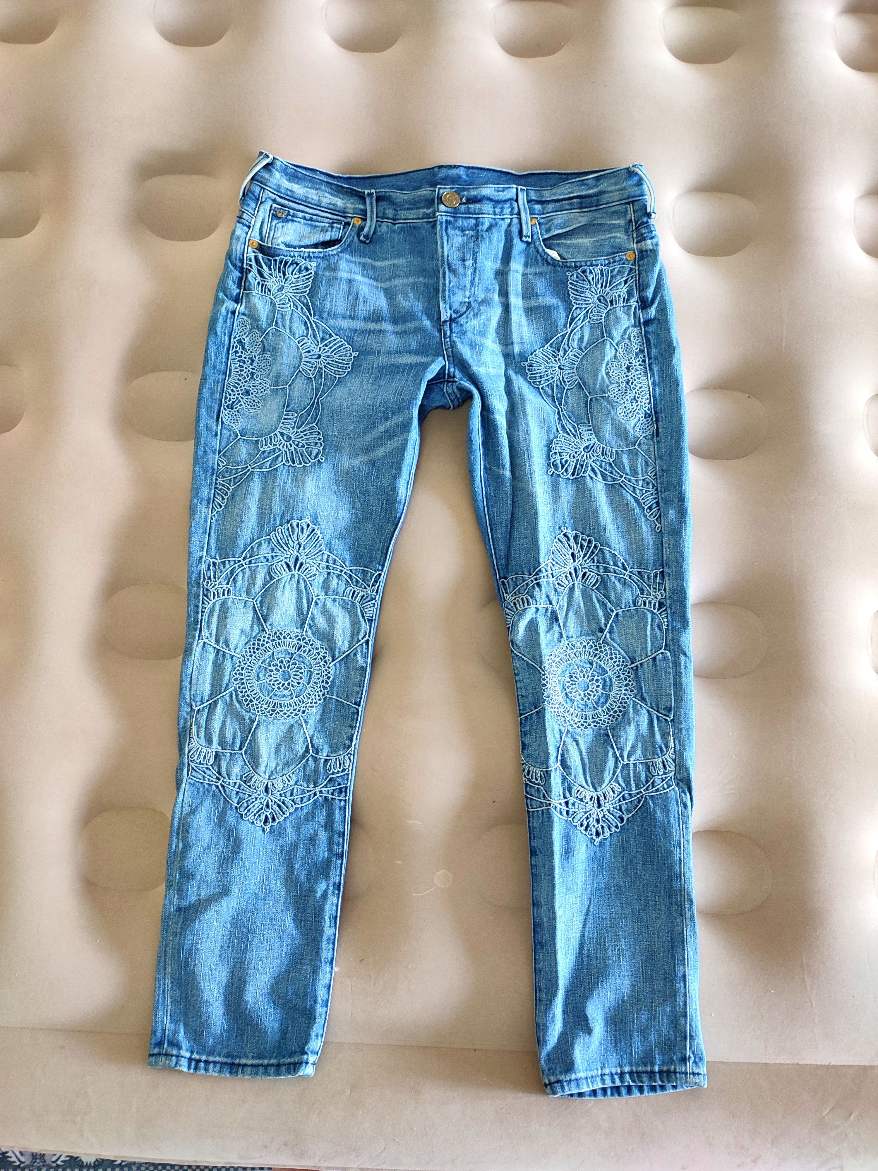 True Religion Vintage True Religion Embroidery Jeans Size US 34 / EU 50 - 1 Thumbnail