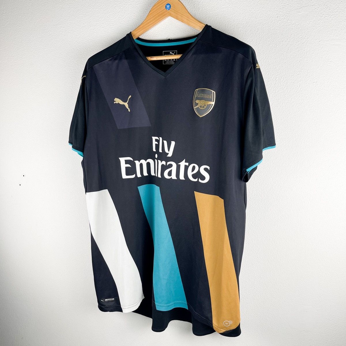 Puma ARSENAL LONDON 2015 2016 THIRD FOOTBALL SHIRT SOCCER JERSEY Size US XXL / EU 58 / 5 - 2 Thumbnail