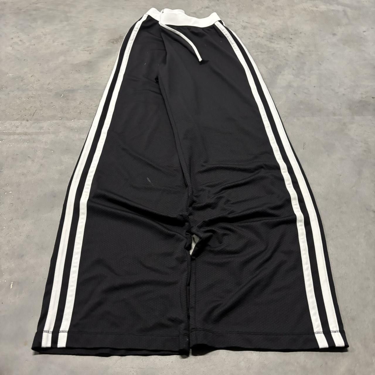 Japanese Brand × Vintage Crazy Vintage Y2K/2000s Black Striped Streetwear Essential Track Pants! Size US 32 / EU 48 - 2 Thumbnail