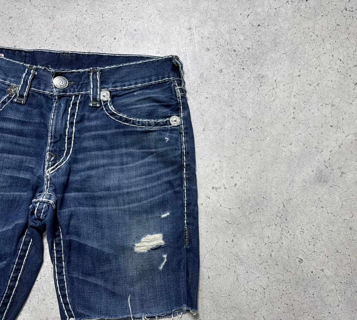 True Religion True Religion Denim Jeans Shorts Made In USA Size US 34 / EU 50 - 3 Thumbnail