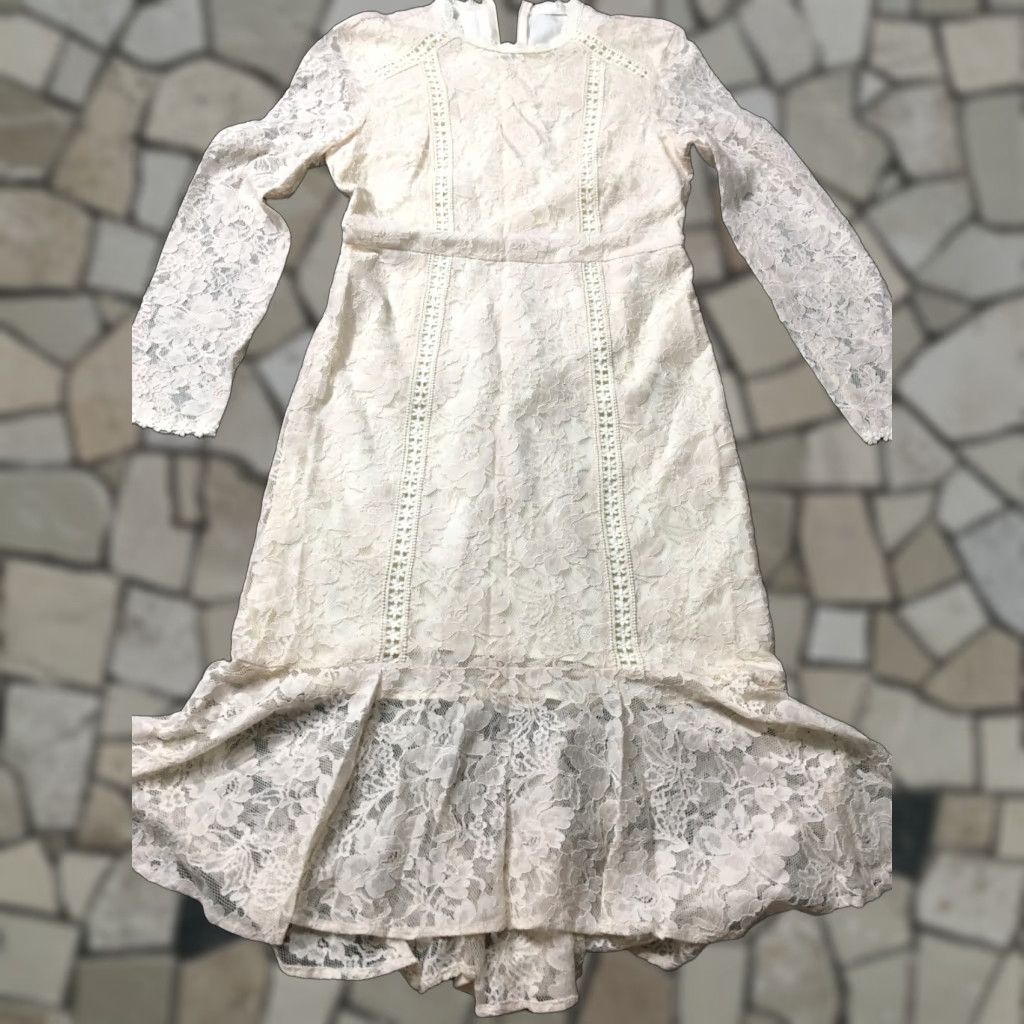 Vintage VINTAGE Trumpet Ivory Cream Lace Illusion Neckline Ivory Bride Cocktail Dress Mermaid Trumpet Silhouette Full-Length Long Sleeve Ivory 80s? Size ONE SIZE - 1 Thumbnail