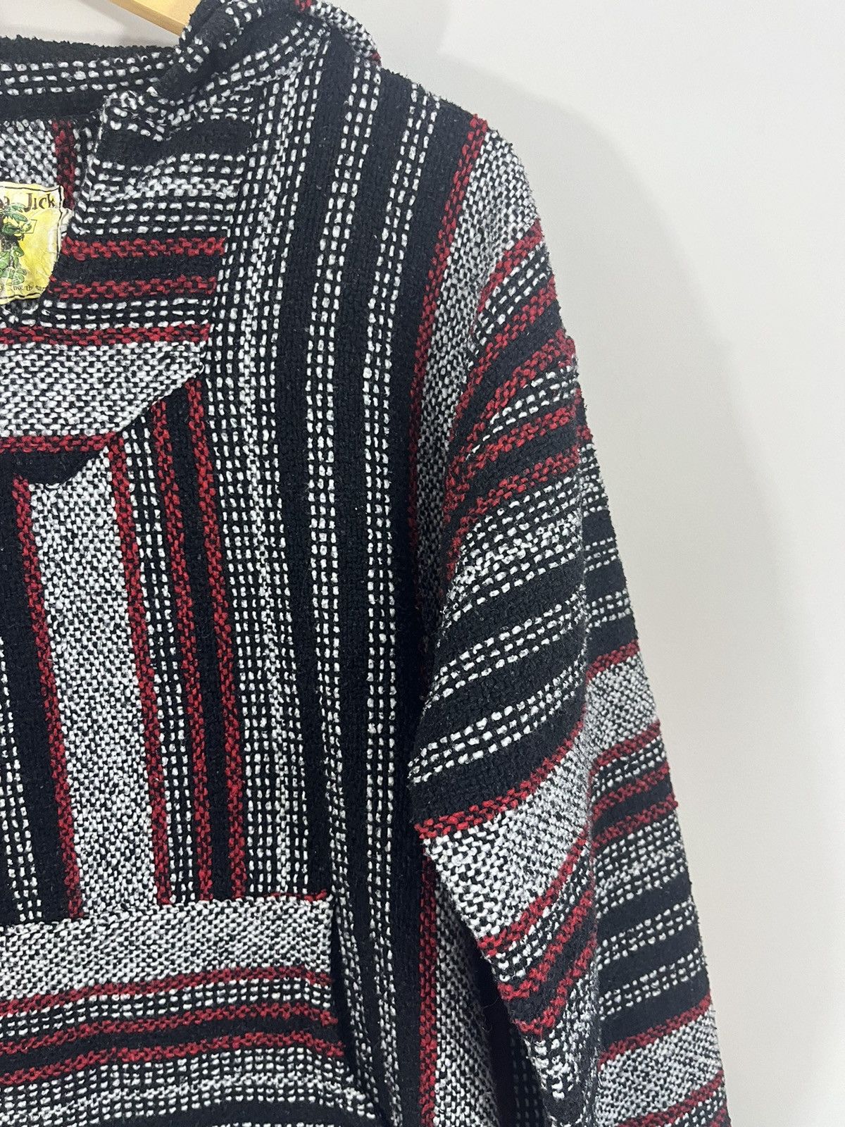 Vintage Distressed Faded Drug Rug Striped Baha Hoodie Size US L / EU 52-54 / 3 - 4 Thumbnail
