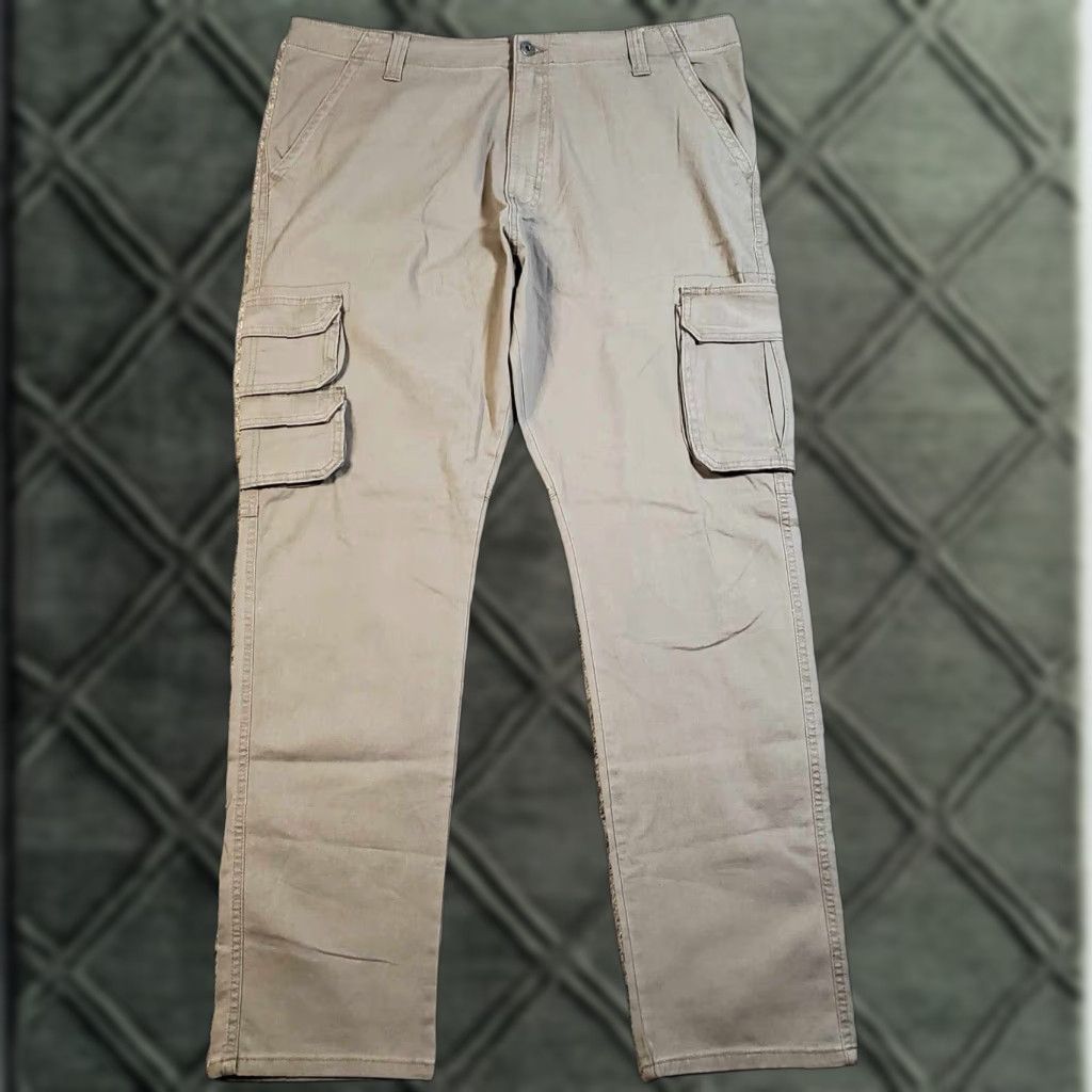 Wrangler Wrangler Pants Mens 38x30 Cargo Workwear Outdoor Casual Grunge Skater Green Wrangler Cargo Pants Mens 38 30 Green Size US 38 / EU 54 - 1 Thumbnail
