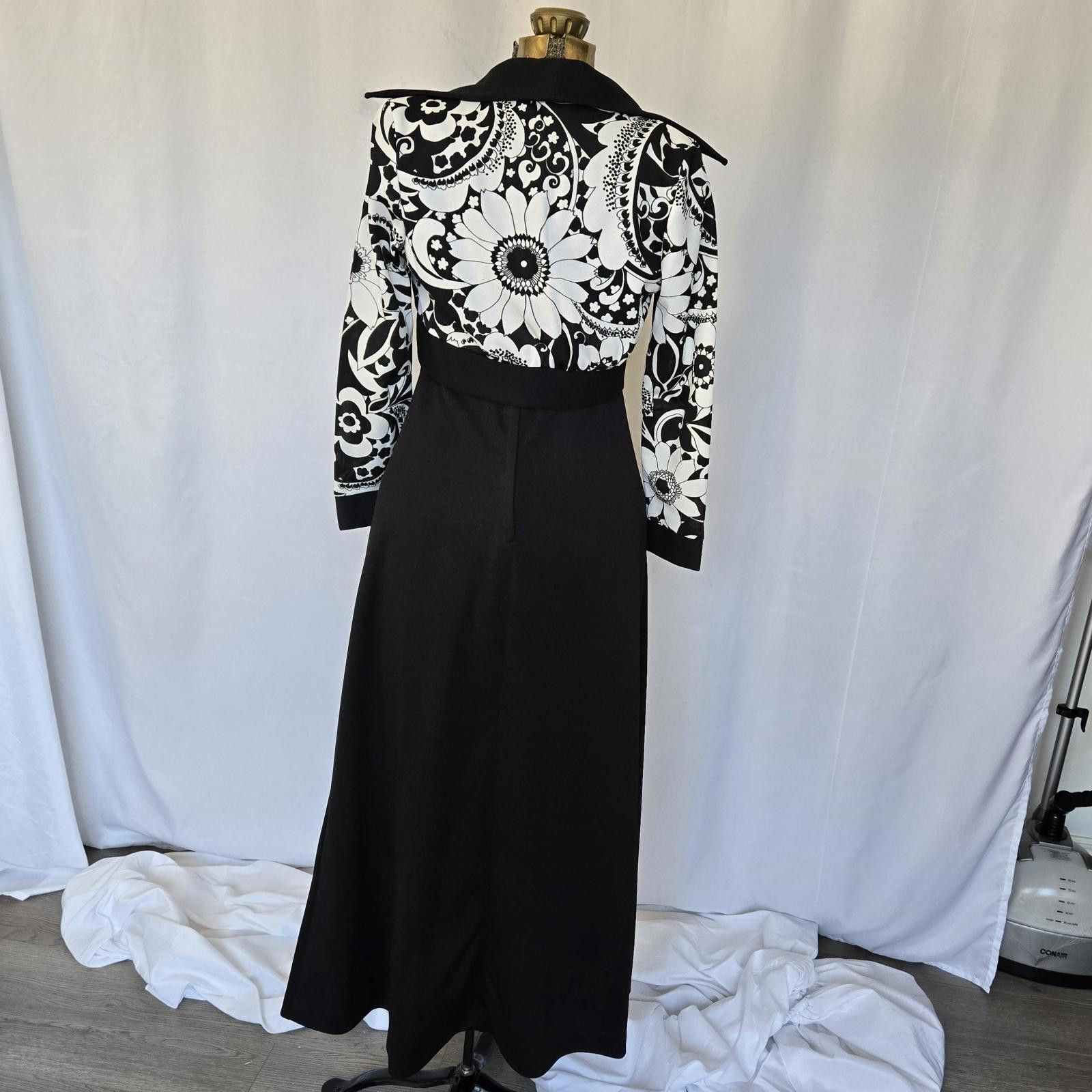 Designer Funky 1970s Vintage Windsor Maxi Dress and Bolero Size L / US 10 / IT 46 - 2 Thumbnail