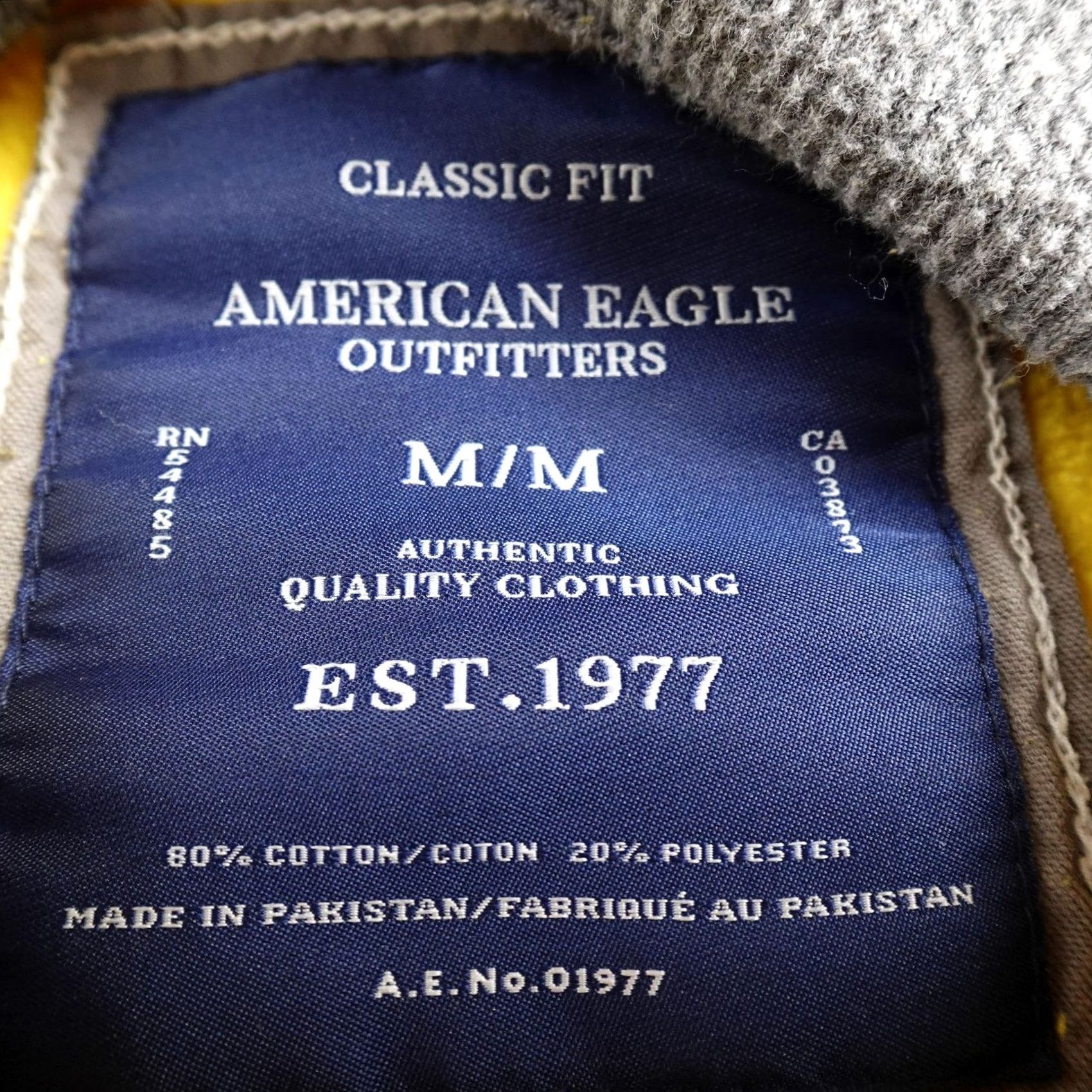 American Eagle Outfitters VTG American Eagle Hoodie Mens M Yellow Pullover Sweatshirt Thermal Hood Pockets Graphic Print Logo Embroidered Crew Neck Fleece Winter Classic Shirt Size US M / EU 48-50 / 2 - 5 Thumbnail