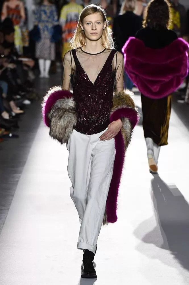 Dries Van Noten Dries Van Noten Runway Eco-Fur Coat Women's S Size S / US 4 / IT 40 - 2 Thumbnail