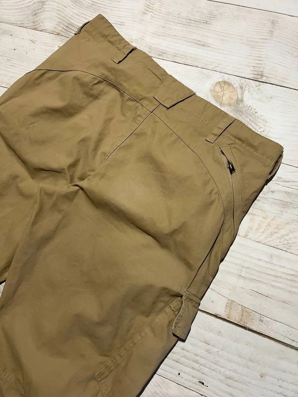 Nike Vintage Nike Cargo Shorts 00s Swoosh Size US 34 / EU 50 - 15 Thumbnail