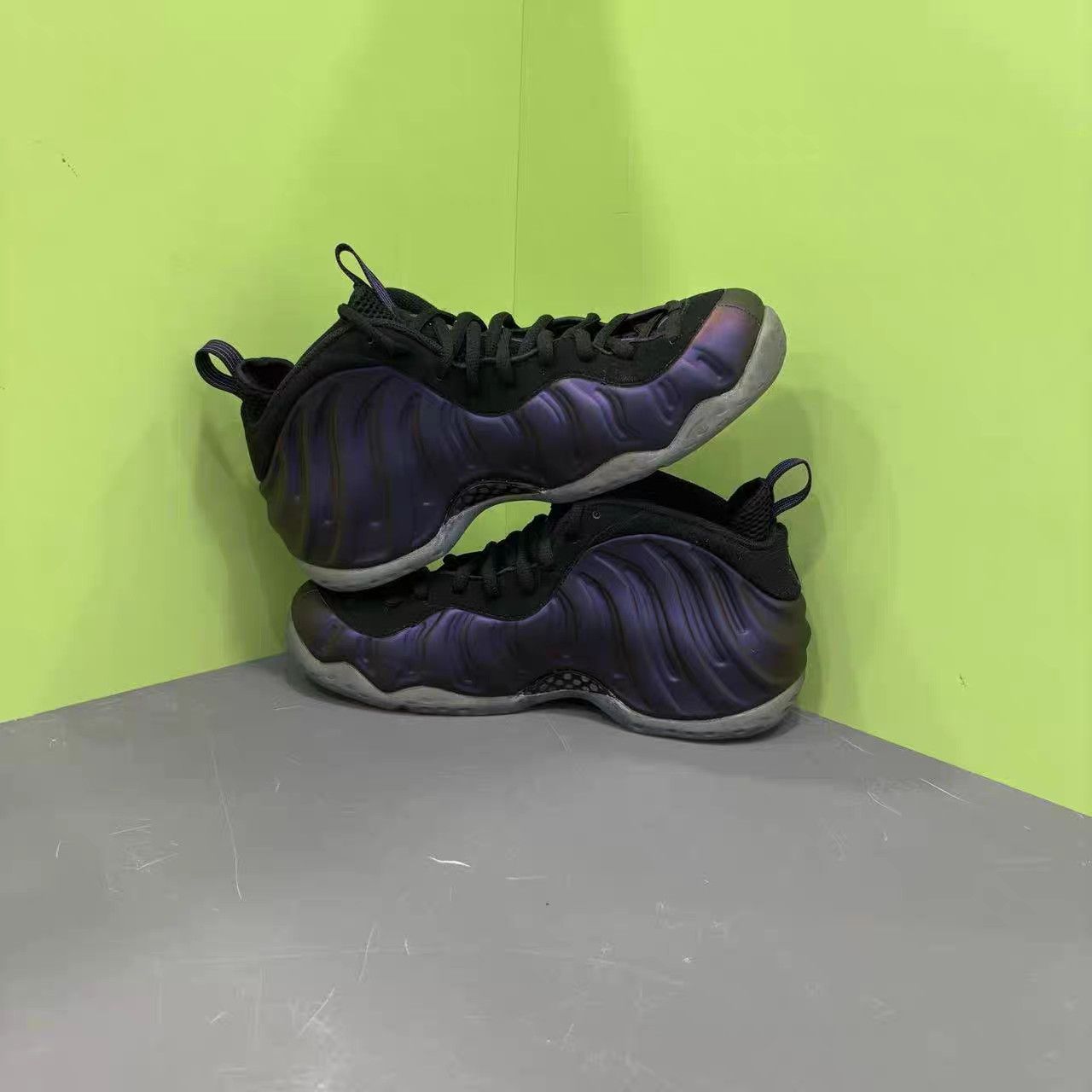 Nike Nike Air Foamposite One Basketball Shoes K15 Size US 10 / EU 43 - 5 Thumbnail
