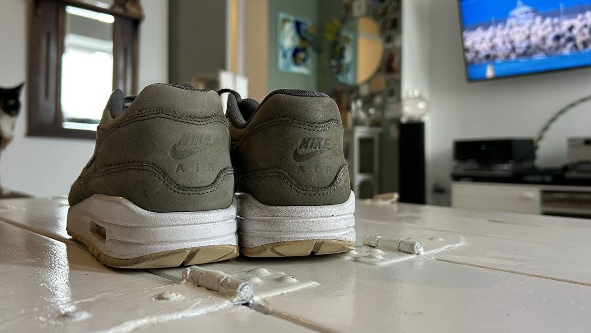 Nike Nike Air Max 1 Premium in de kleur River Rock / White Size US 6.5 / IT 36.5 - 3 Thumbnail