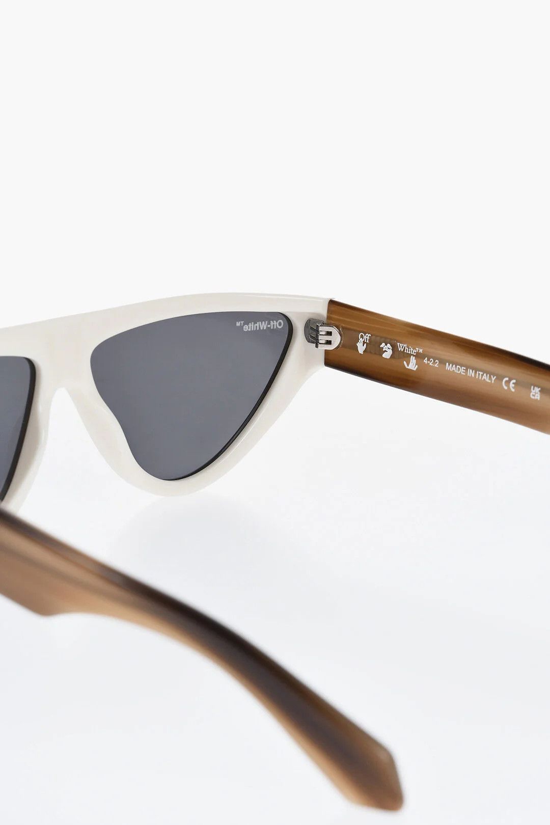 Off-White og1mm0426 Size: OS / Square Sunglasses in White Size ONE SIZE - 3 Thumbnail