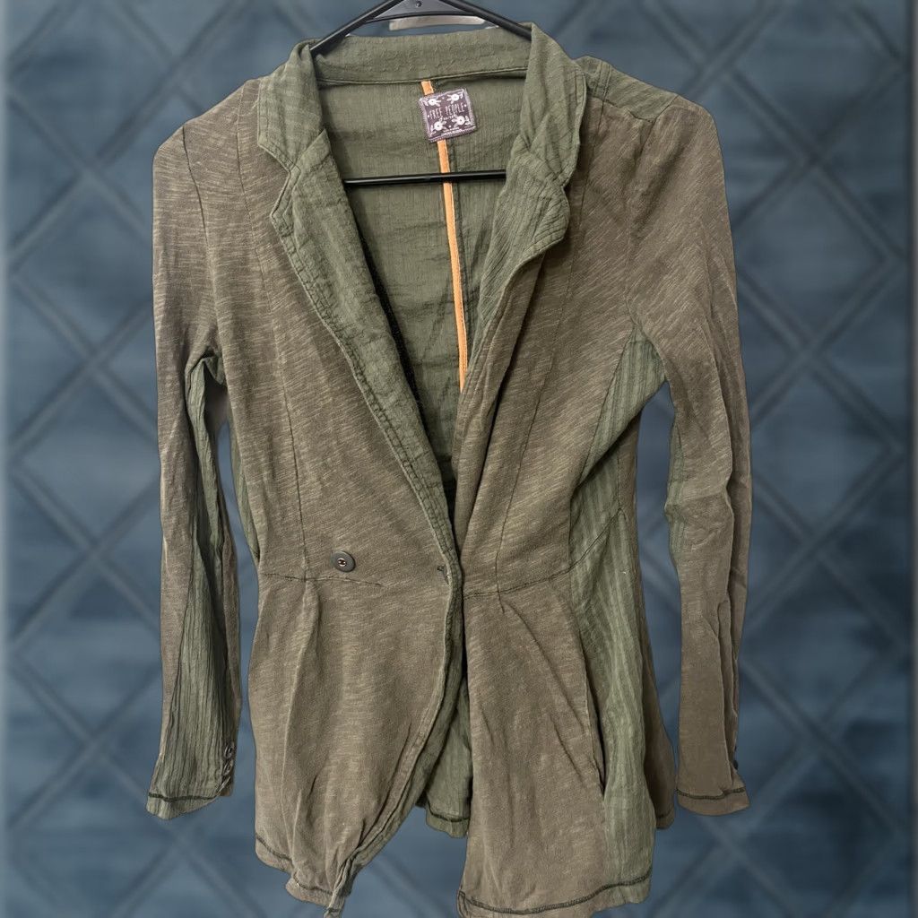 Free People Free People1 Button 2 Tone Color Fringe Wrap Cardigan Green Women Sz. XS Size XS / US 0-2 / IT 36-38 - 1 Thumbnail