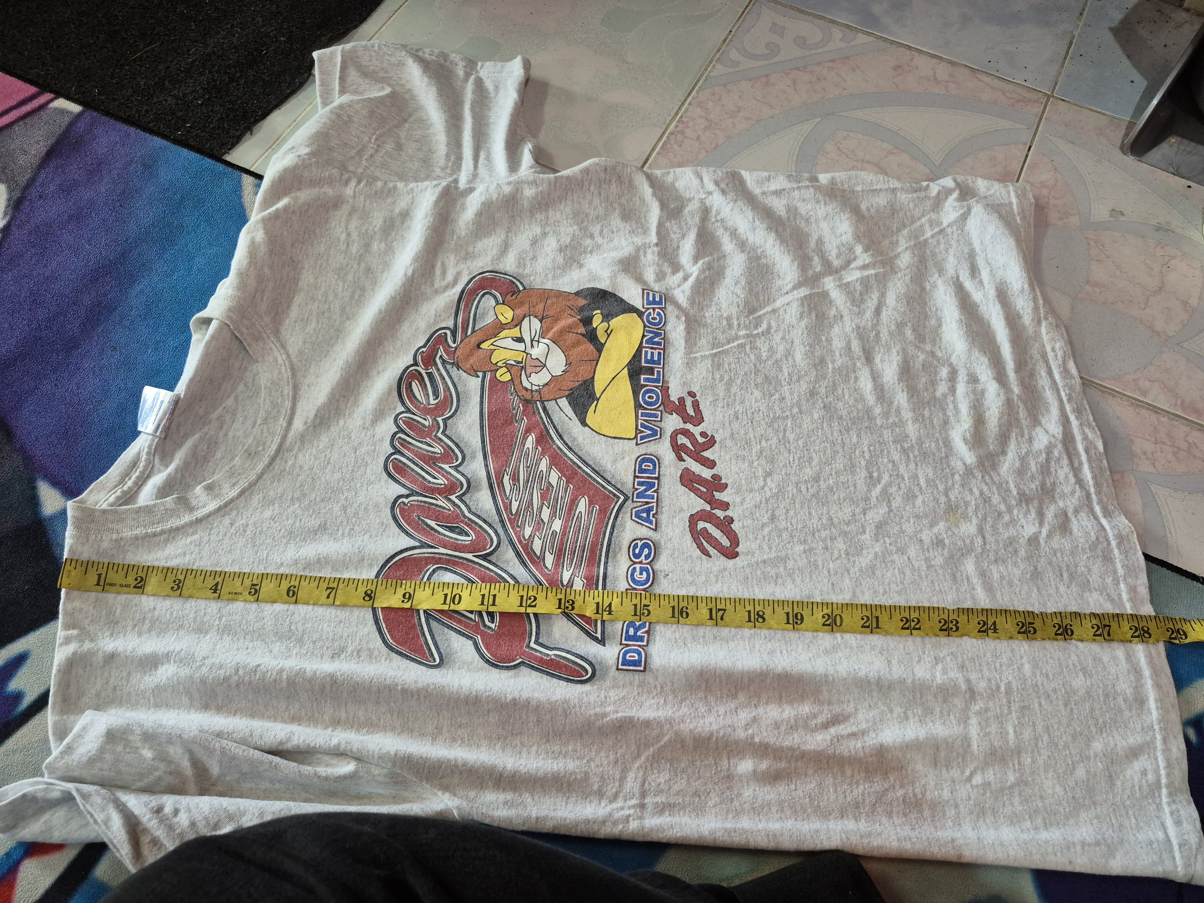 Vintage 🔥 Vintage Y2K Dare Resist Drugs Violence Promo Tee Size US L / EU 52-54 / 3 - 8 Thumbnail