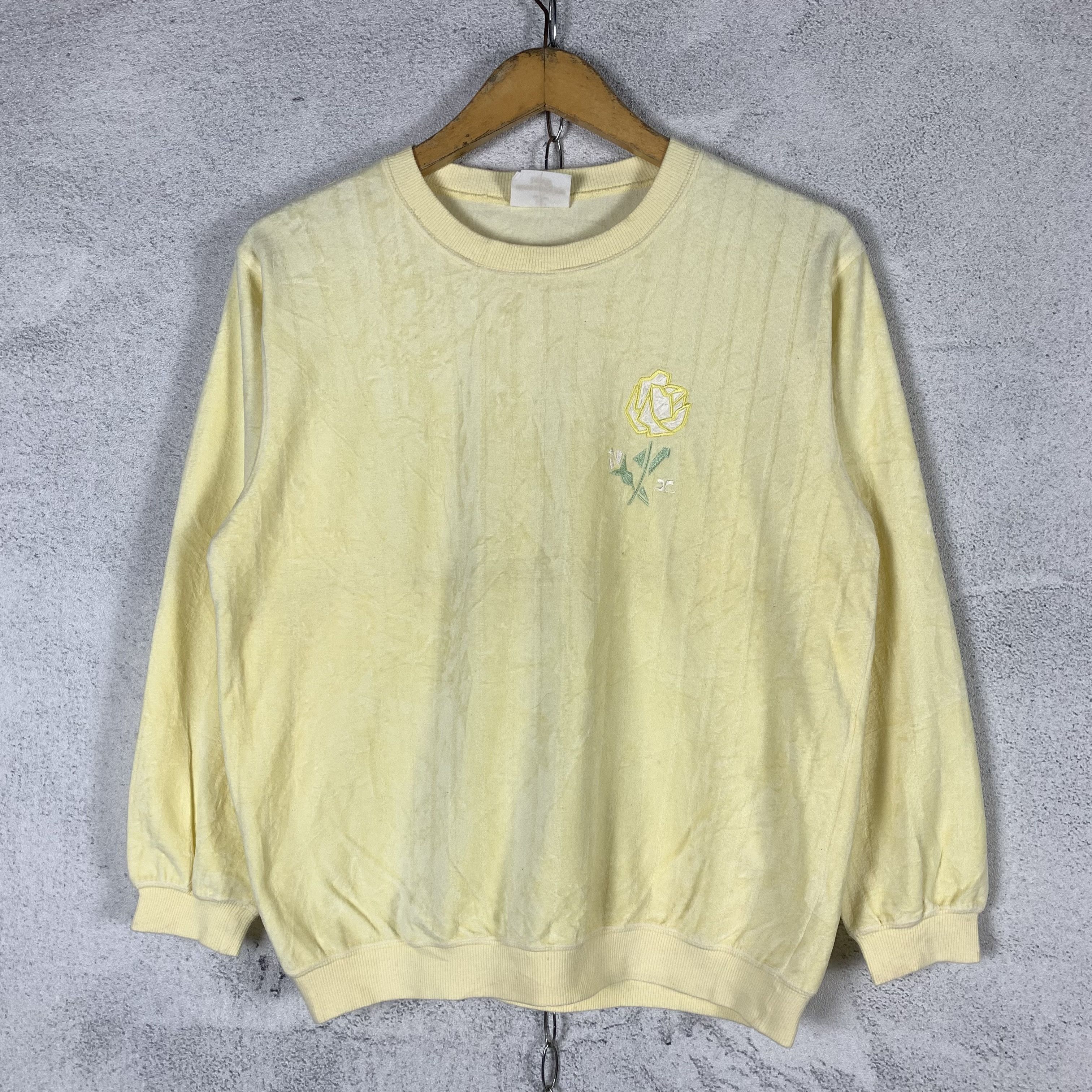 Courreges Vintage Courreges Paris Sweatshirt Crewneck Size M / US 6-8 / IT 42-44 - 1 Thumbnail