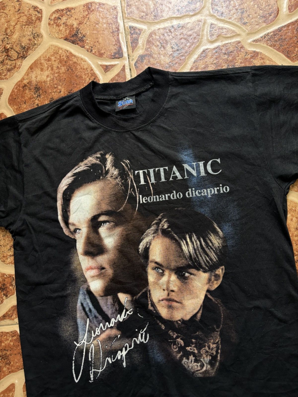 Vintage Vintage 90’s Titanic Leonardo dicarpio Size US M / EU 48-50 / 2 - 4 Thumbnail