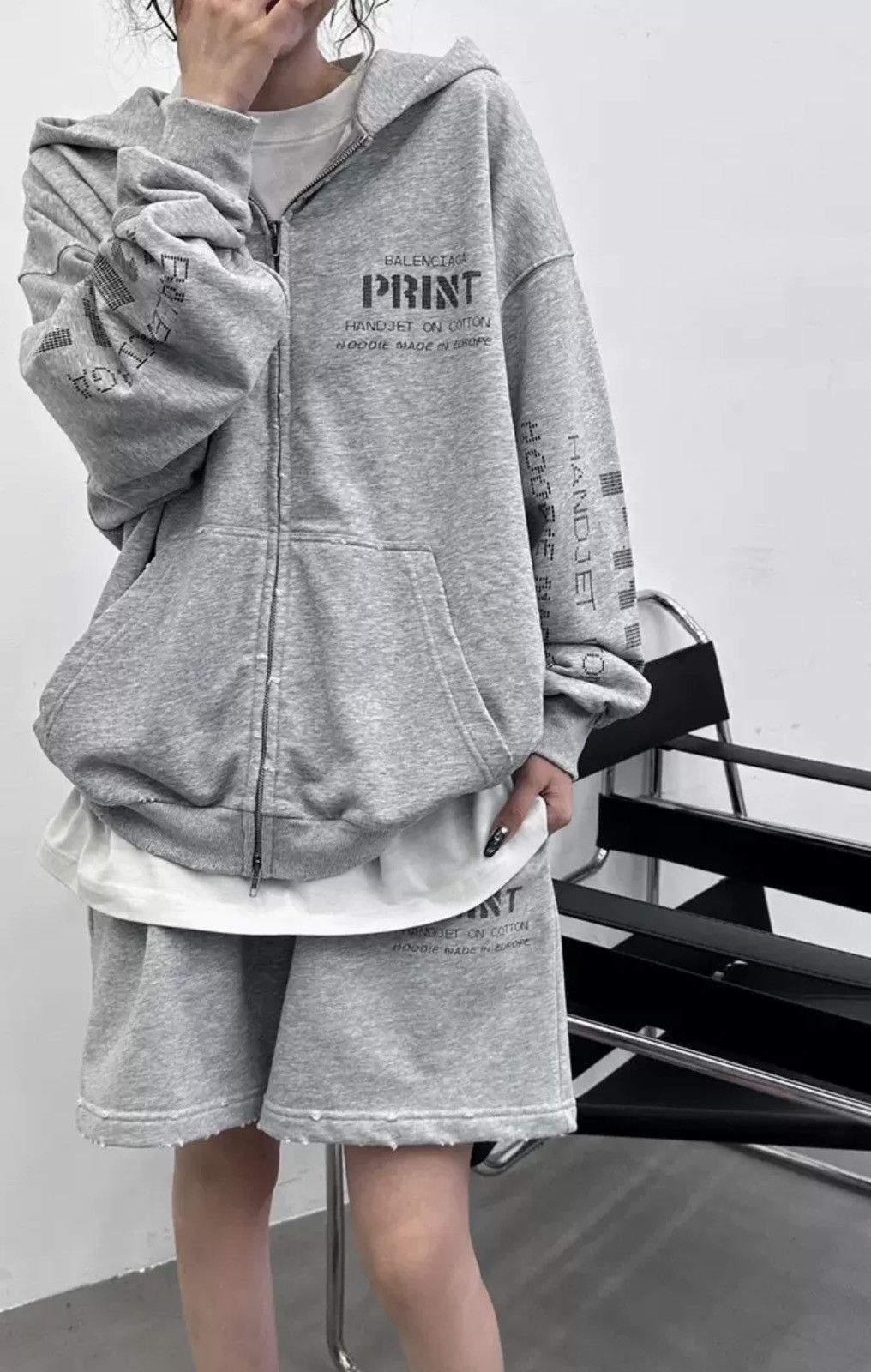 Balenciaga Balenciaga fashion show vintage gray hoodie2412-Nextarrow Size US S / EU 44-46 / 1 - 6 Thumbnail