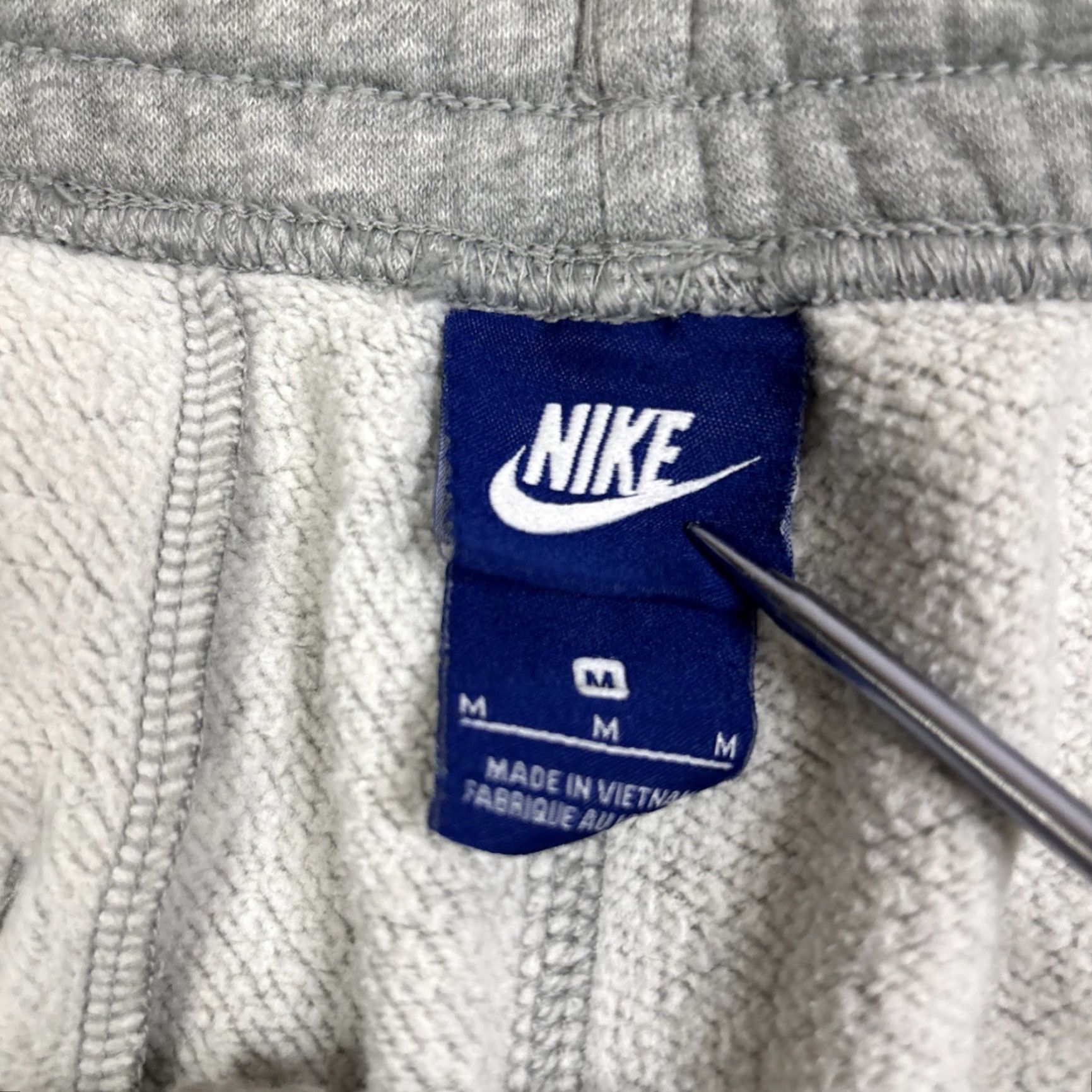 Nike Nike Sweatpants Jogger Elastic Cuffs Tapered Gray M Men’s Medium Activewear Best Nike Shirt? Size US 31 - 5 Thumbnail