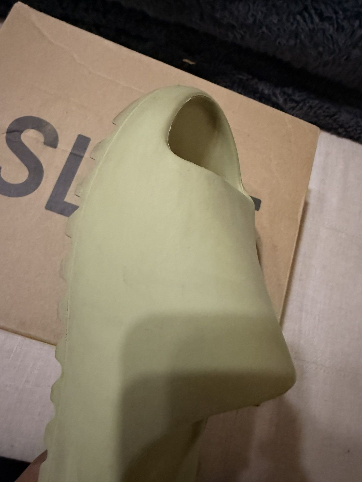 Yeezy Yeezy Slide – Unisex – Authentic – Resin Size US 6 / EU 39 - 20 Thumbnail