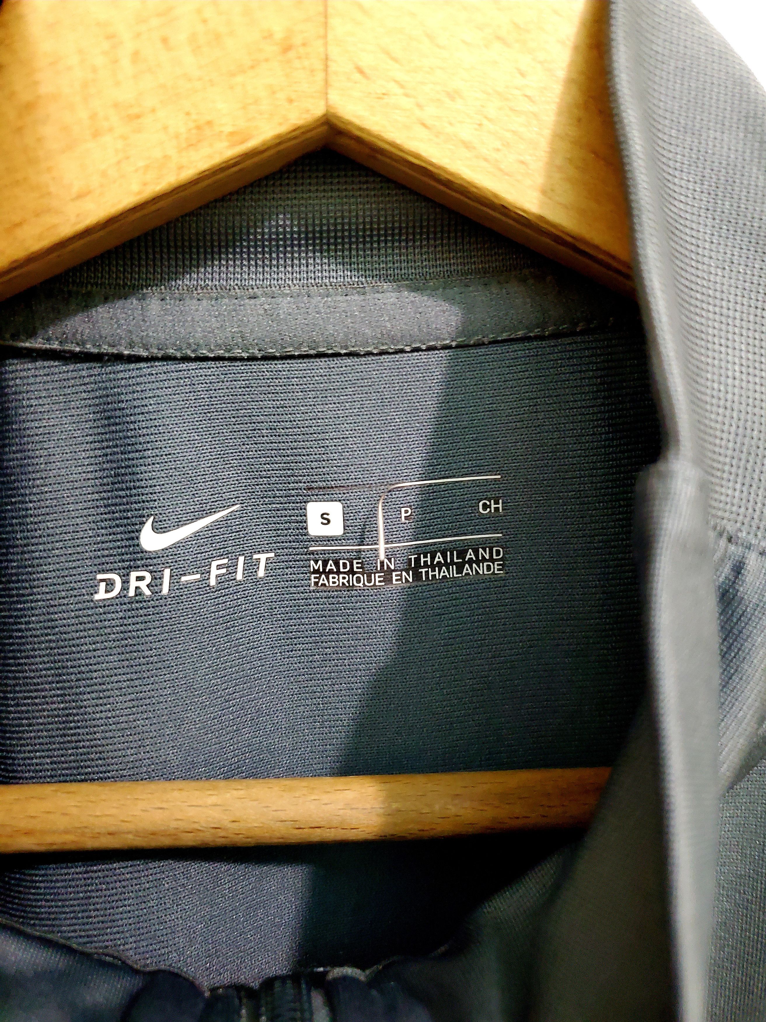 Nike LIVERPOOL NIKE 2021/2022 FOOTBALL TRAINING TRACK JACKET S Size US S / EU 44-46 / 1 - 3 Thumbnail
