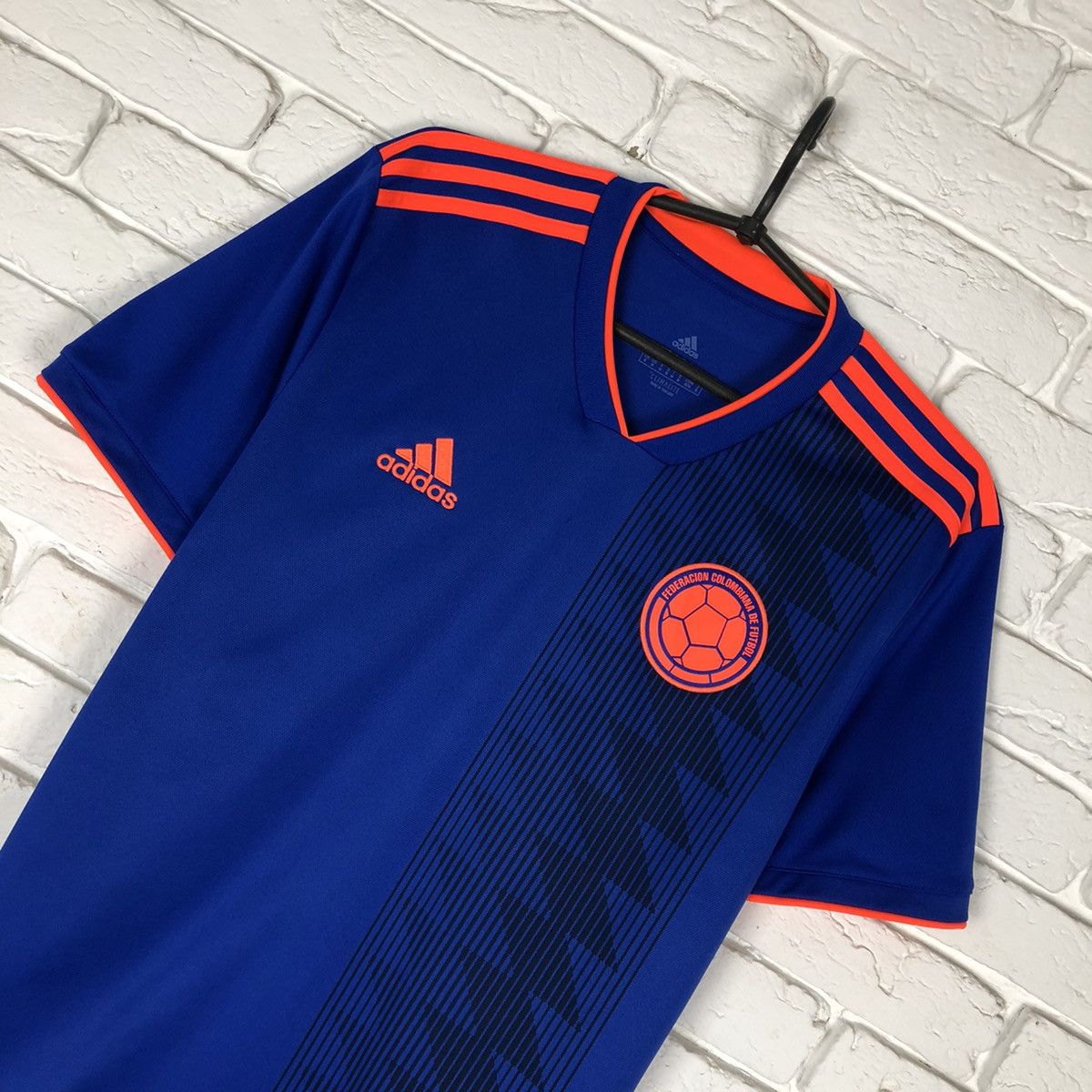 Adidas Colombia national team 2018 2019 away soccer jersey Size US M / EU 48-50 / 2 - 2 Thumbnail