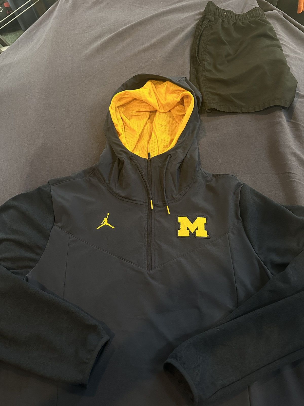 Jordan Brand Player exclusive University of Michigan hoodie Size US M / EU 48-50 / 2 - 2 Thumbnail