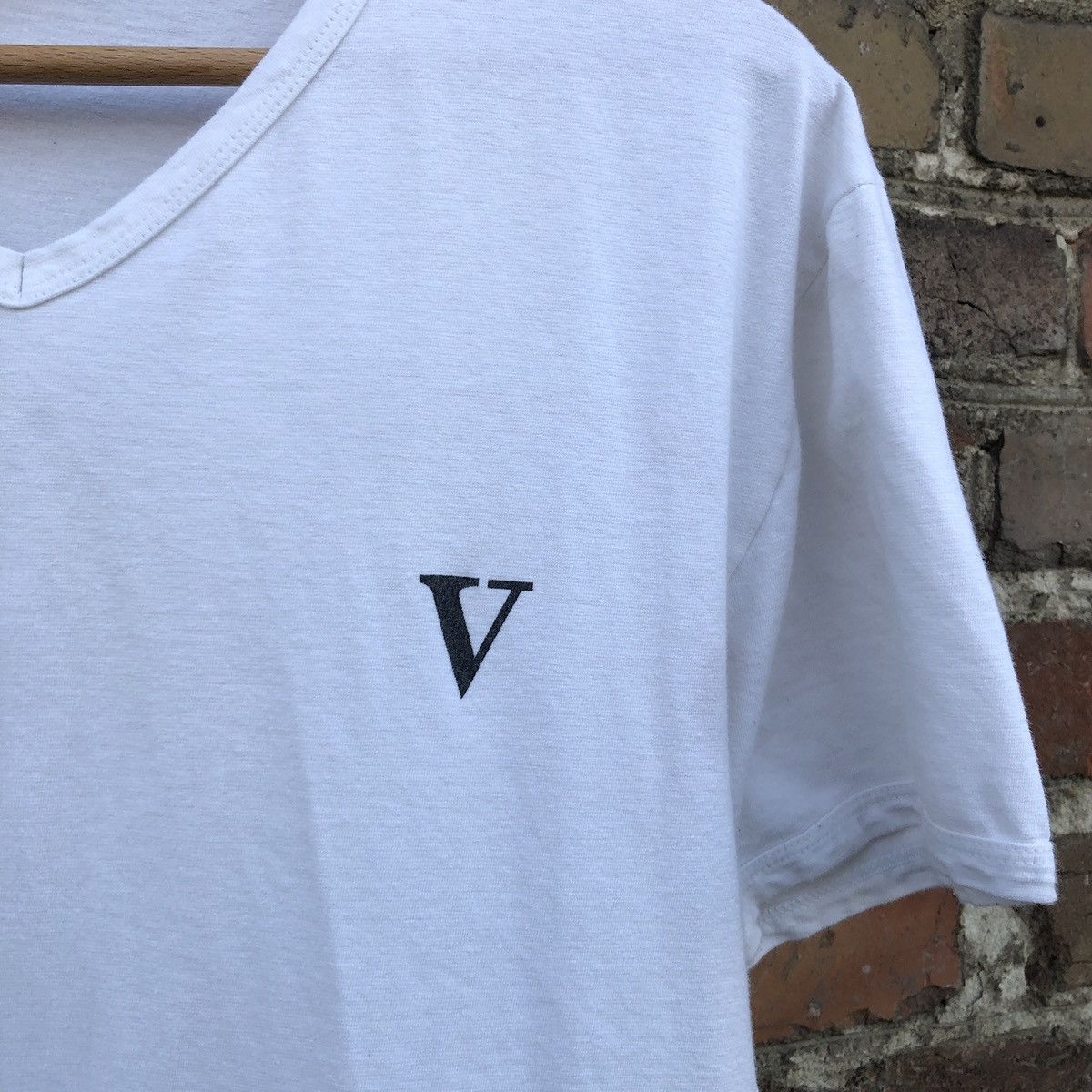 Valentino Valentino Body V-Neck T-Shirt White Tee Size M / US 6-8 / IT 42-44 - 4 Thumbnail