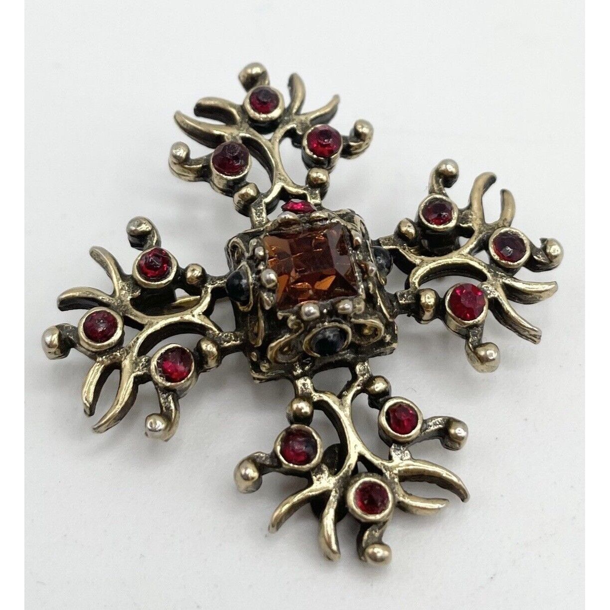 Vogue Vintage Vogue Jlry Maltese Cross Rhinestone Glass Brooch Pin Size ONE SIZE - 4 Thumbnail